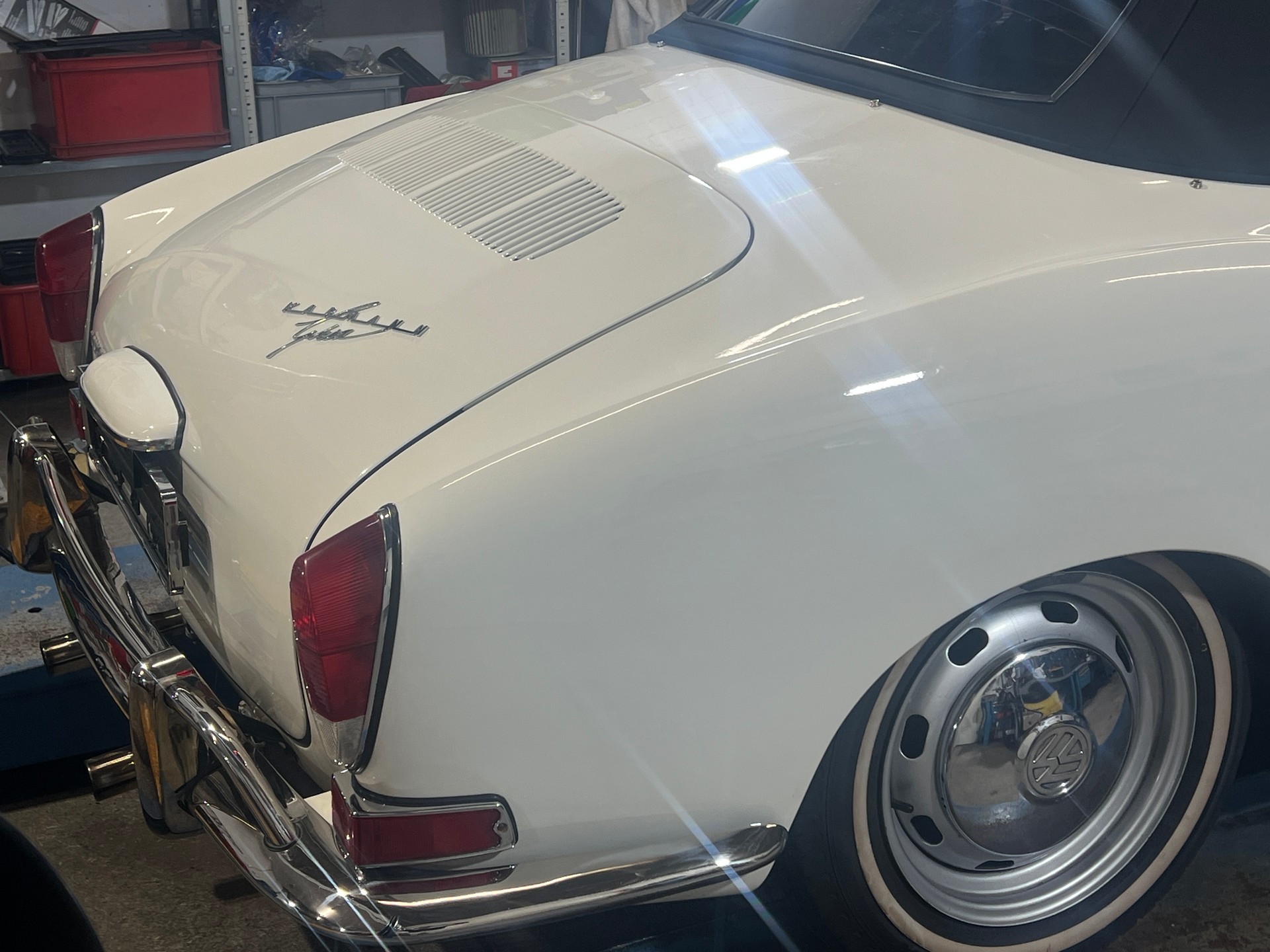 VW KARMANN-GHIA-image-2