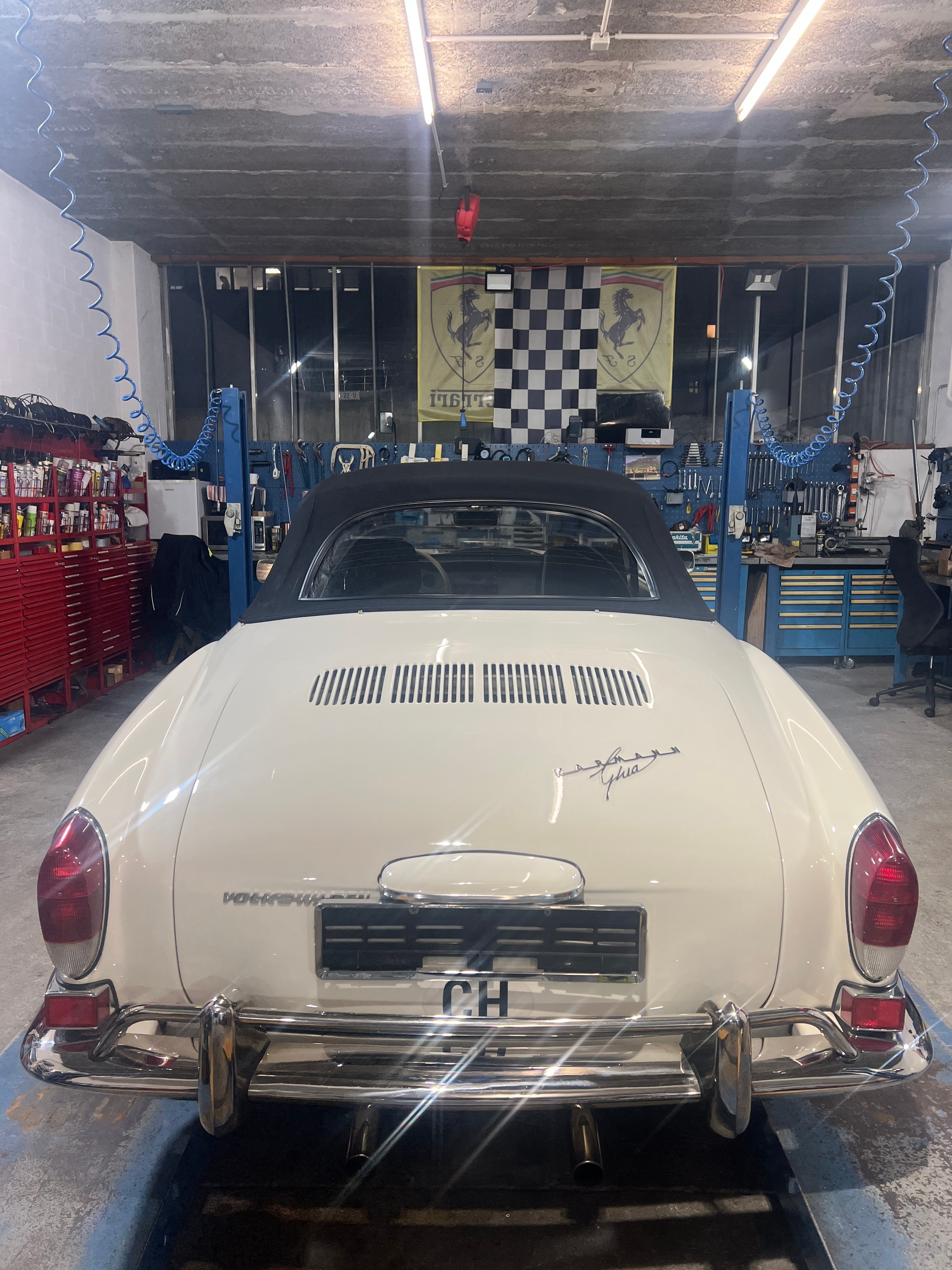 VW KARMANN-GHIA-image-15