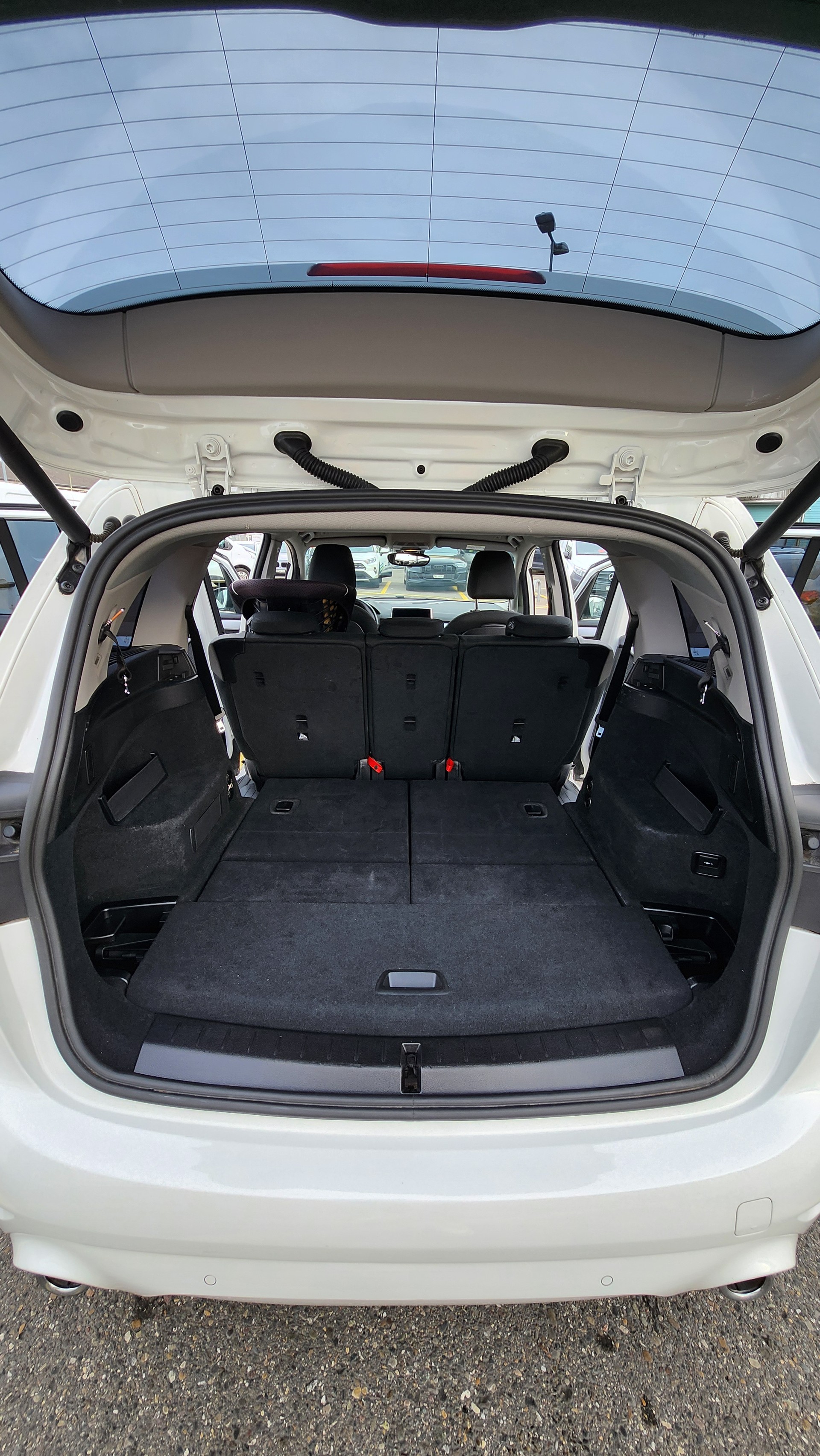 BMW 218d xDrive Gran Tourer Steptronic-image-8