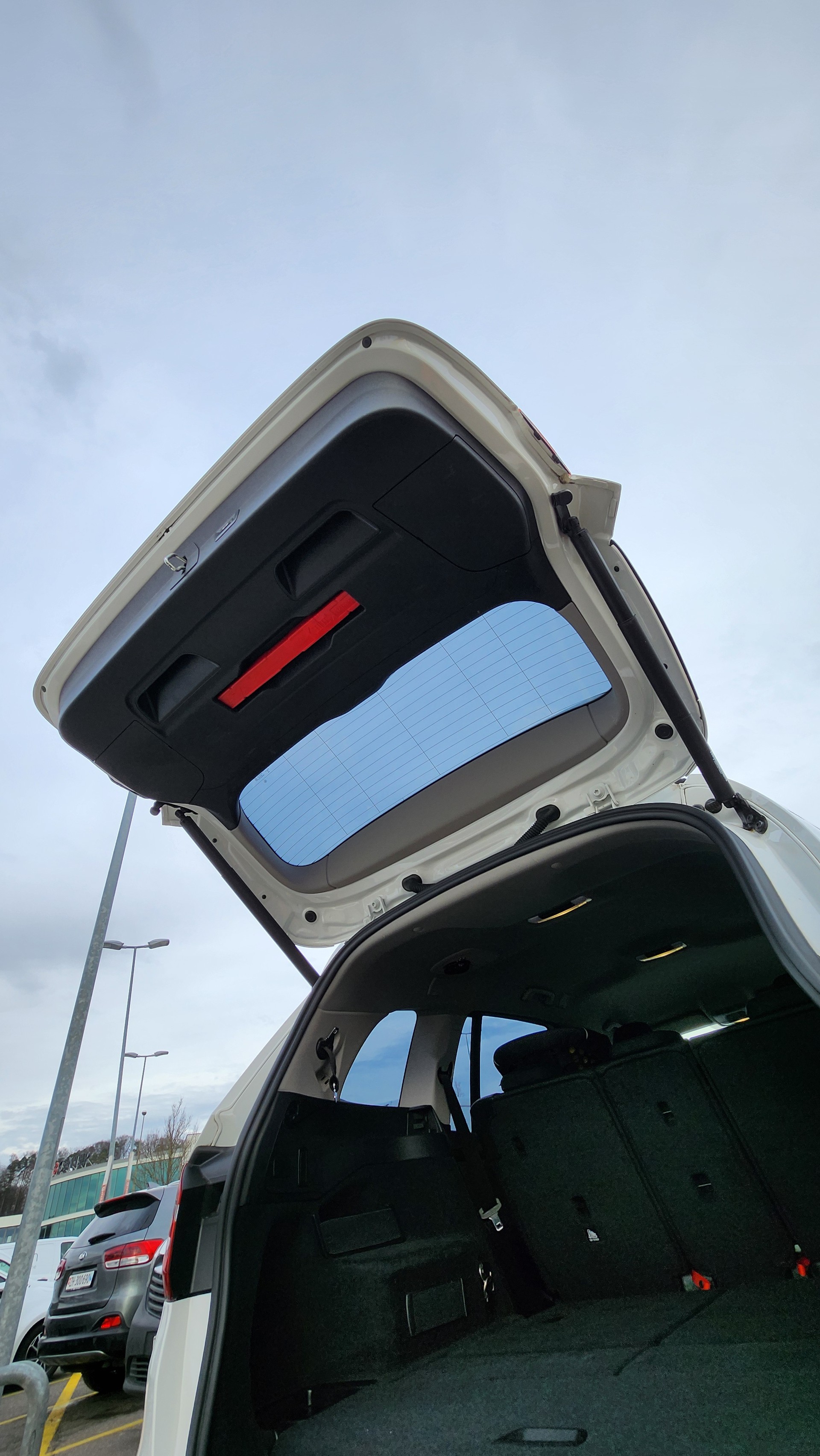 BMW 218d xDrive Gran Tourer Steptronic-image-9