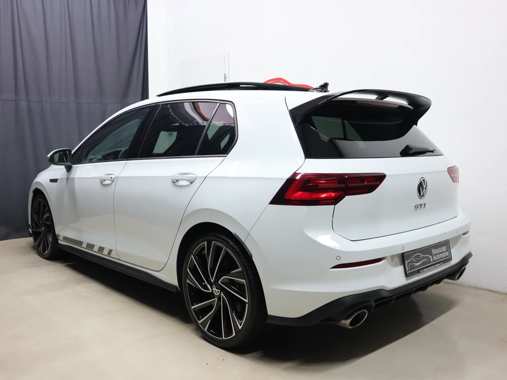 VW Golf 2.0 TSI GTI Clubsport DSG - IQ Light - Navi - Panorama - Kamera - 301 PS-showroom-element-3