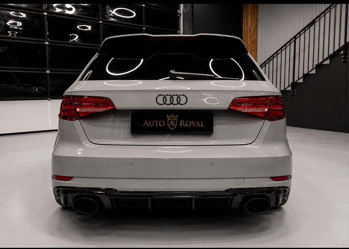 AUDI RS3 Sportback 2.5 TSI quattro S-tronic-image-5