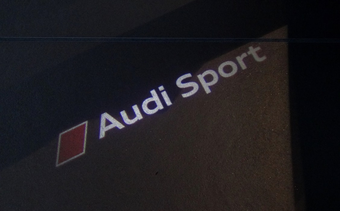 AUDI RS3 Sportback 2.5 TSI quattro S-tronic-image-25
