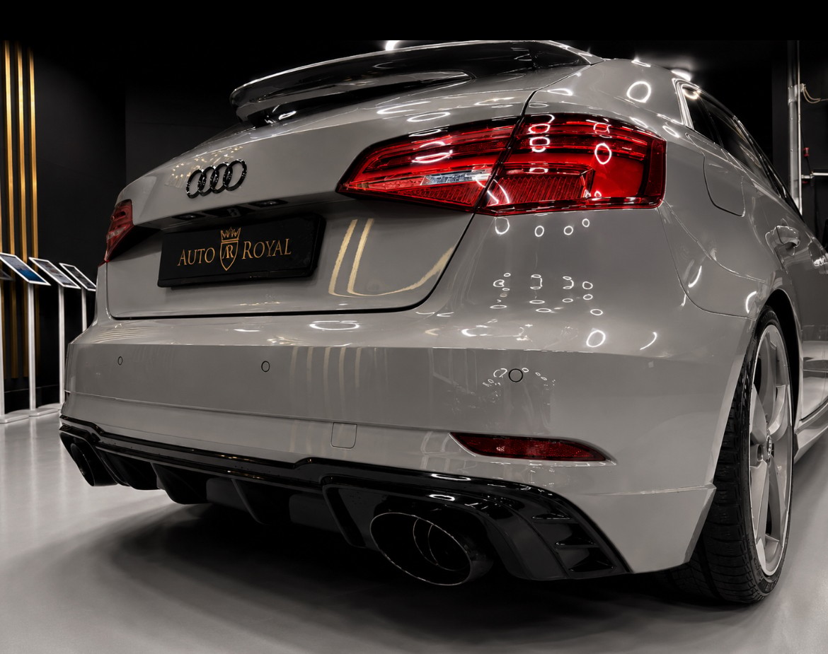 AUDI RS3 Sportback 2.5 TSI quattro S-tronic-image-8