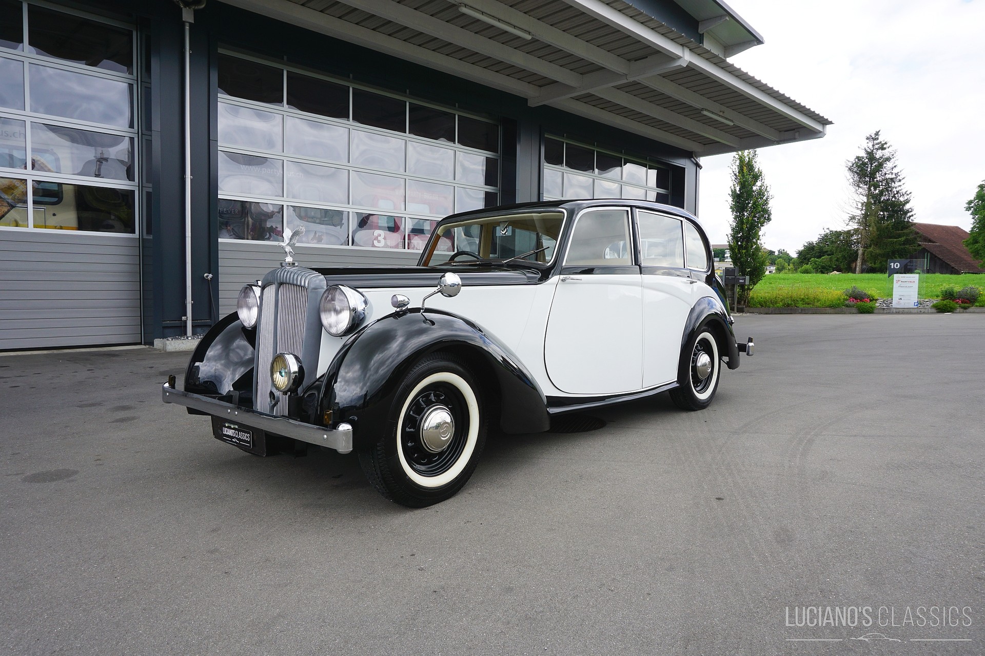 DAIMLER DB 18 Saloon