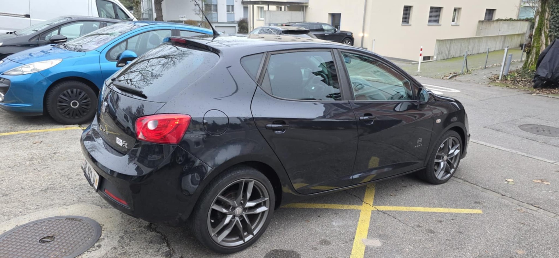 SEAT Ibiza SC 1.4 TSI FR DSG-showroom-element-2