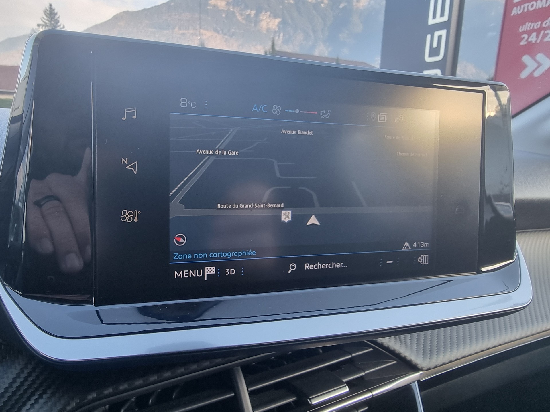 PEUGEOT 208 1.2 PureTech Active Pack EAT8-image-9