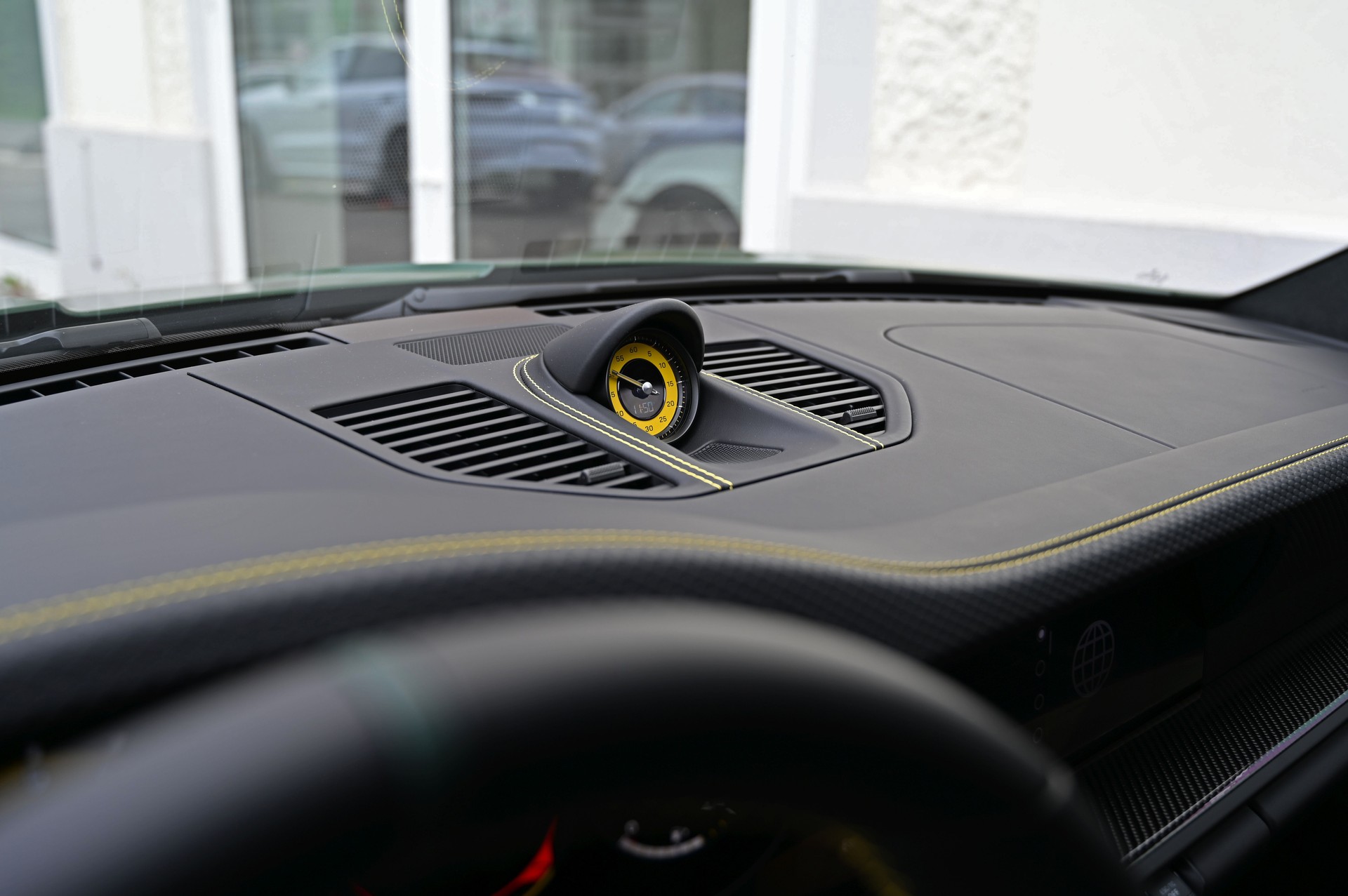 PORSCHE 911 GT3 Touring PDK **Exclusive Manufaktur**-image-18