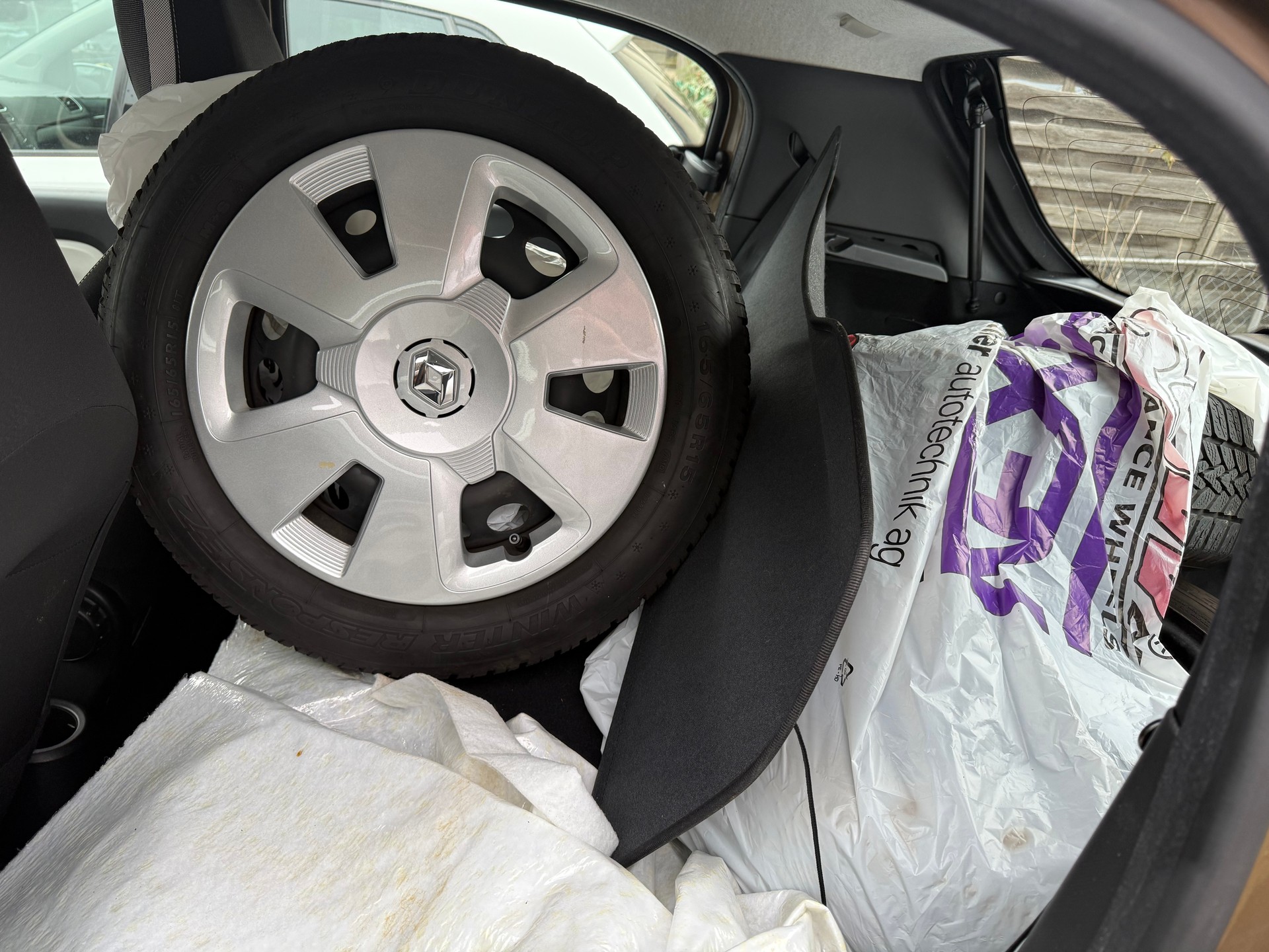 RENAULT Twingo 0.9 Intens-image-6