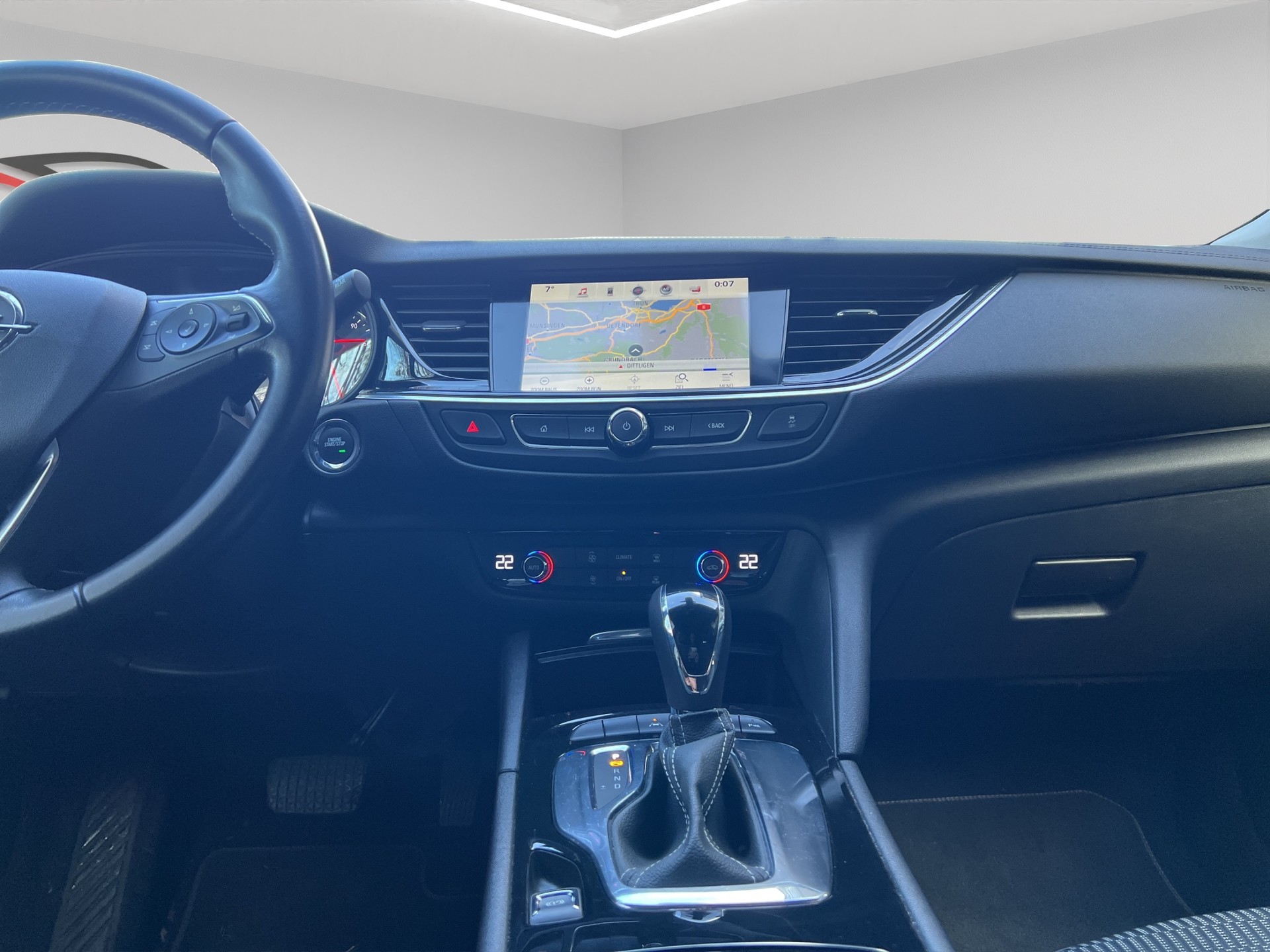 OPEL Insignia 2.0 BiDTI Sports Tourer Excellence 4WD Auto-image-7
