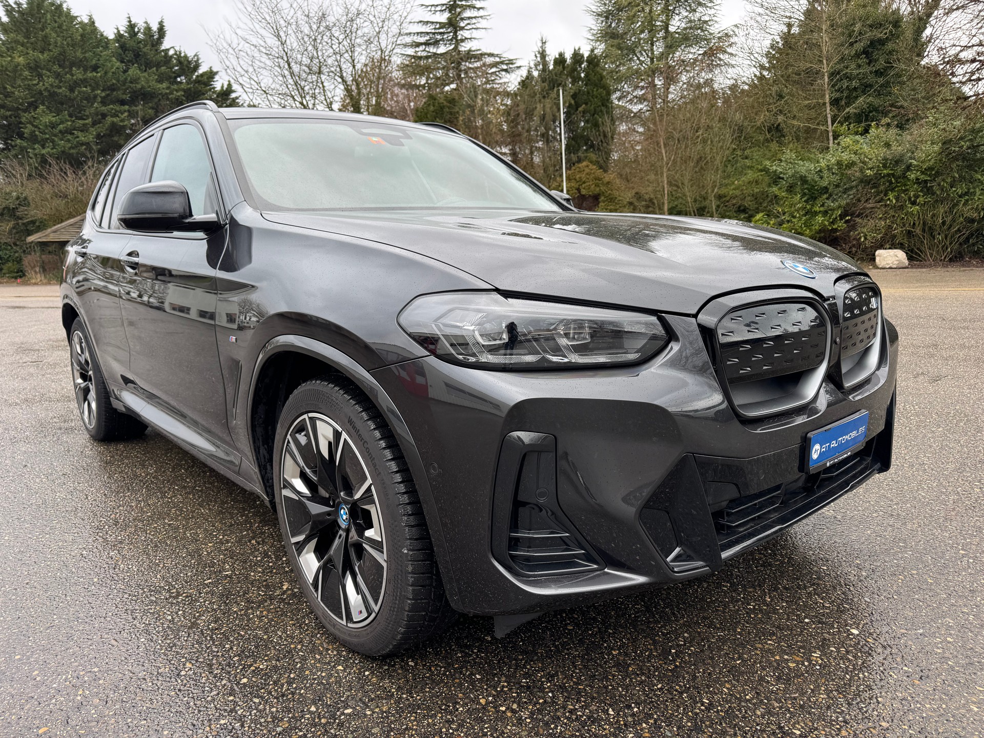 BMW iX3 Impressive-image-4
