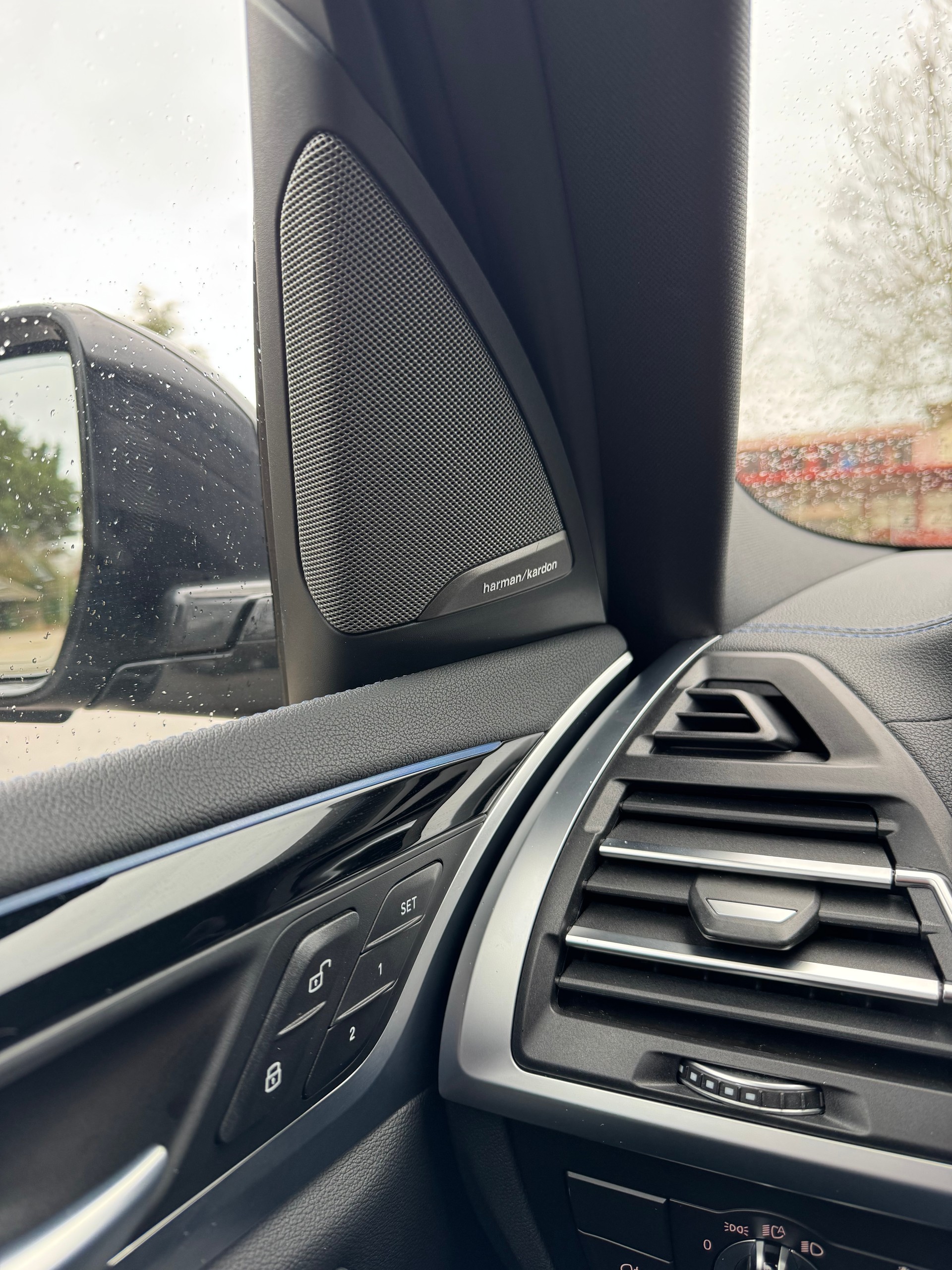 BMW iX3 Impressive-image-15