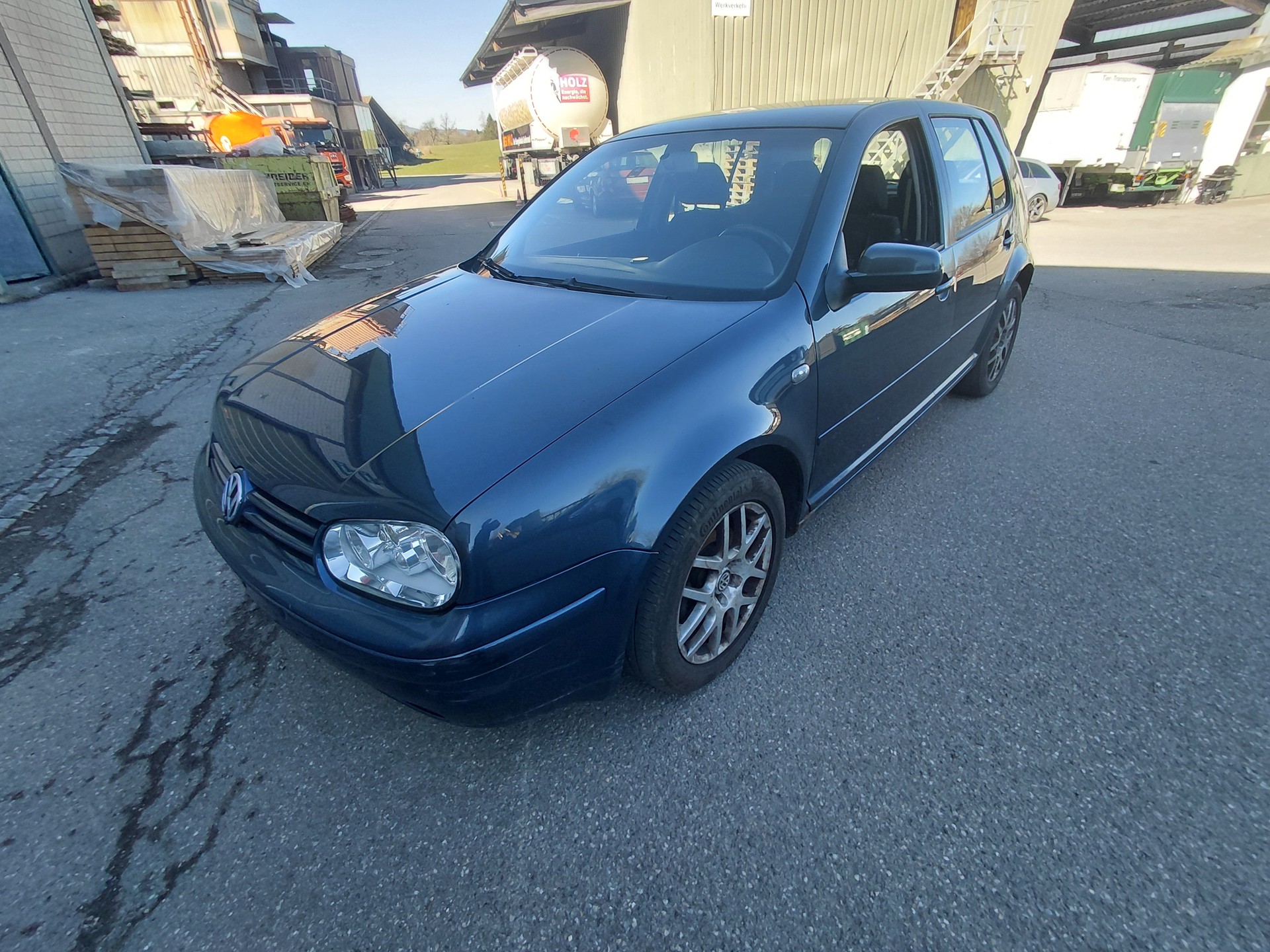 VW Golf 1.9 TDI Comfortline 4Motion-image-2