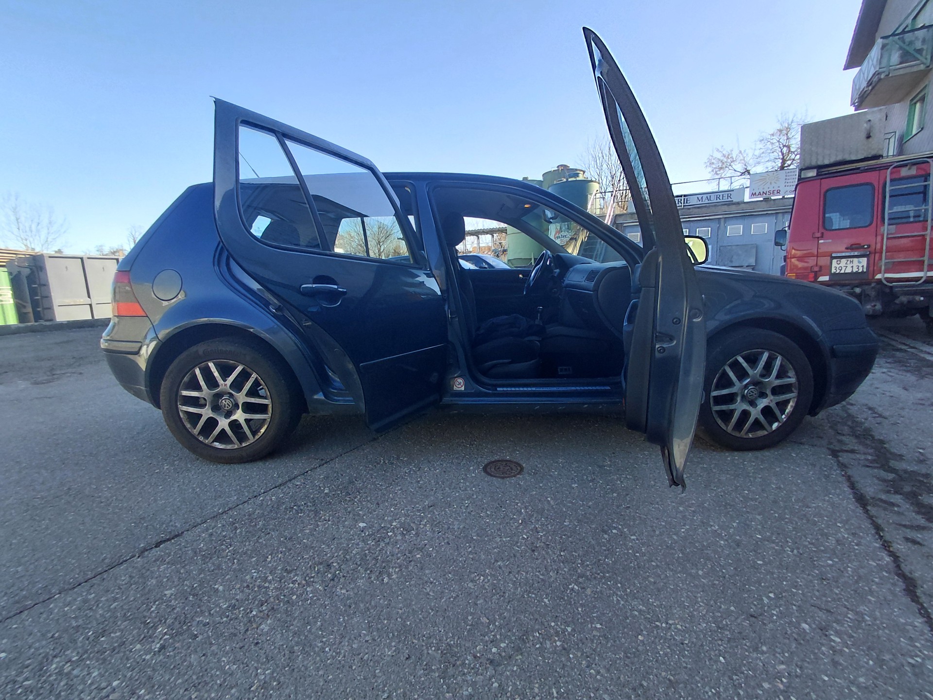 VW Golf 1.9 TDI Comfortline 4Motion-image-6