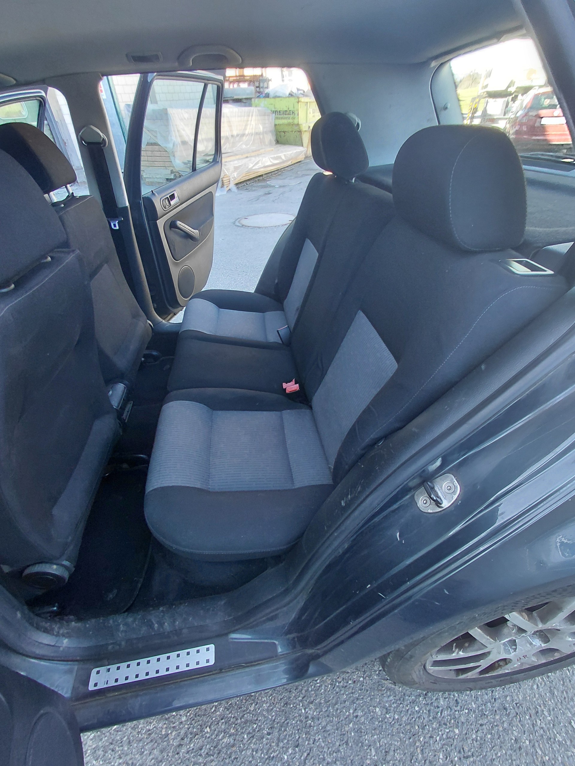 VW Golf 1.9 TDI Comfortline 4Motion-image-14
