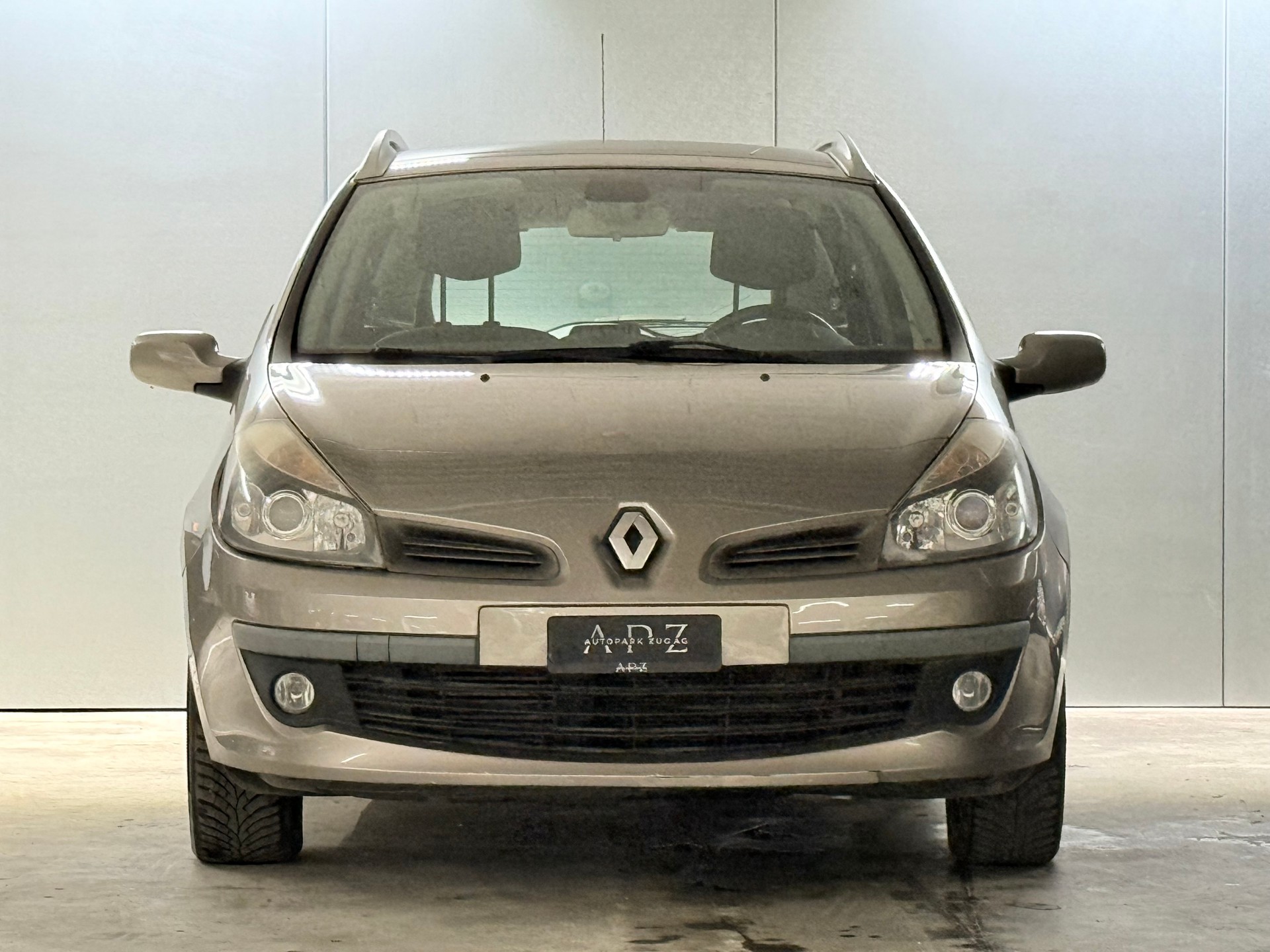 RENAULT Clio Grandtour 1.2 16V Turbo Dynamique-image-1