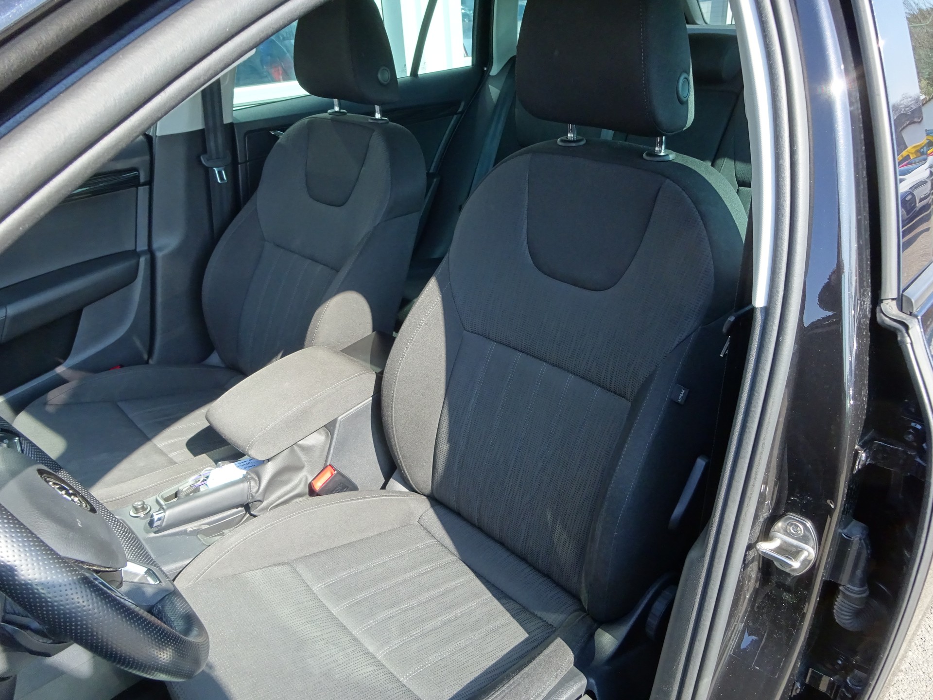SKODA Octavia Combi 2.0 TDI Soleil 4x4 DSG-image-6