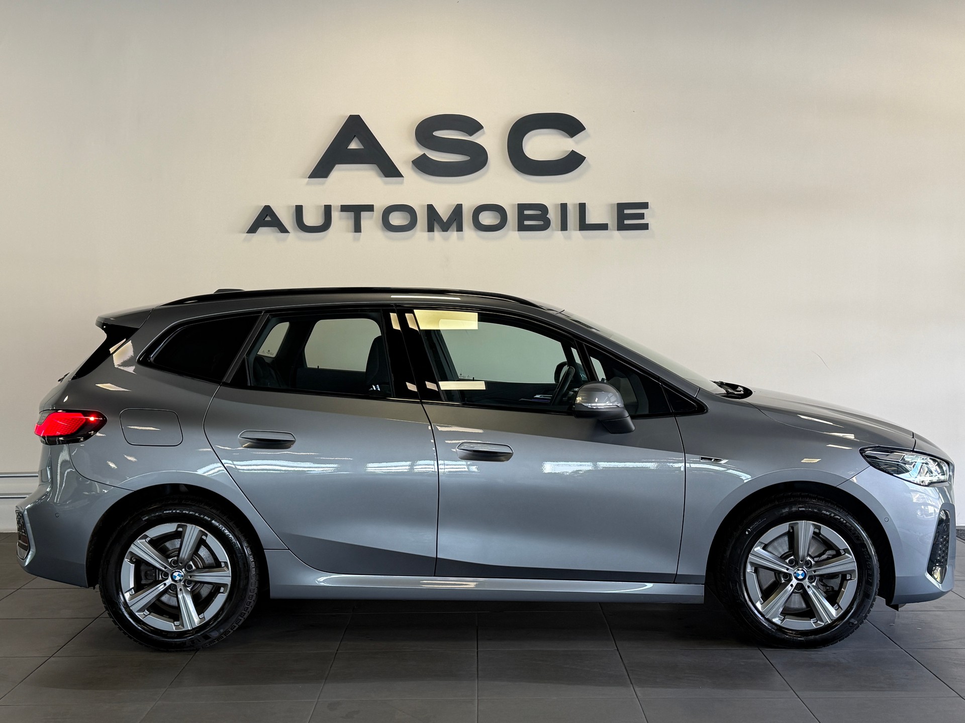 BMW 230e xDrive Active Tourer M Sport-showroom-element-1