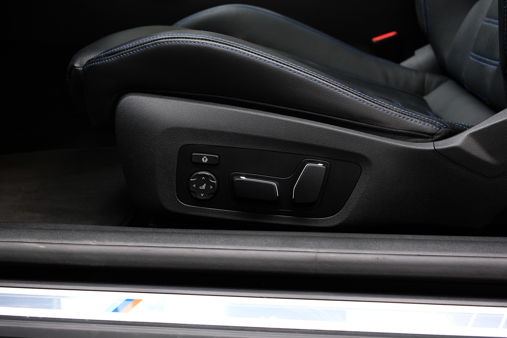 BMW M440i xDrive 48V Coupé M Sport Pro Steptronic-image-27
