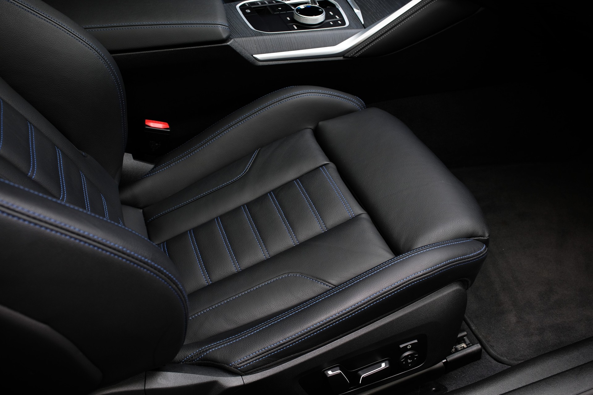 BMW M440i xDrive 48V Coupé M Sport Pro Steptronic-image-15
