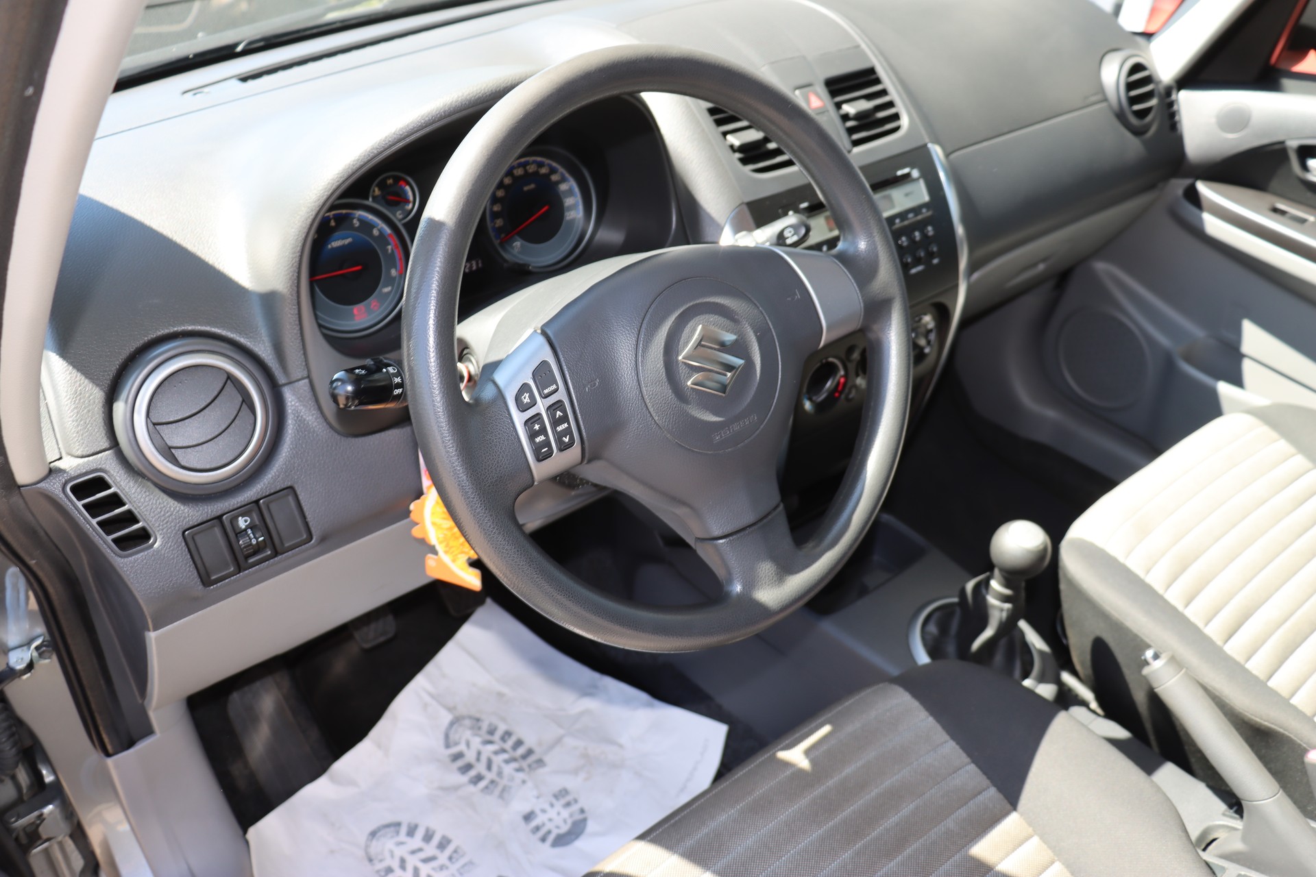 SUZUKI SX4 1.6 16V GL Top 4WD-image-11