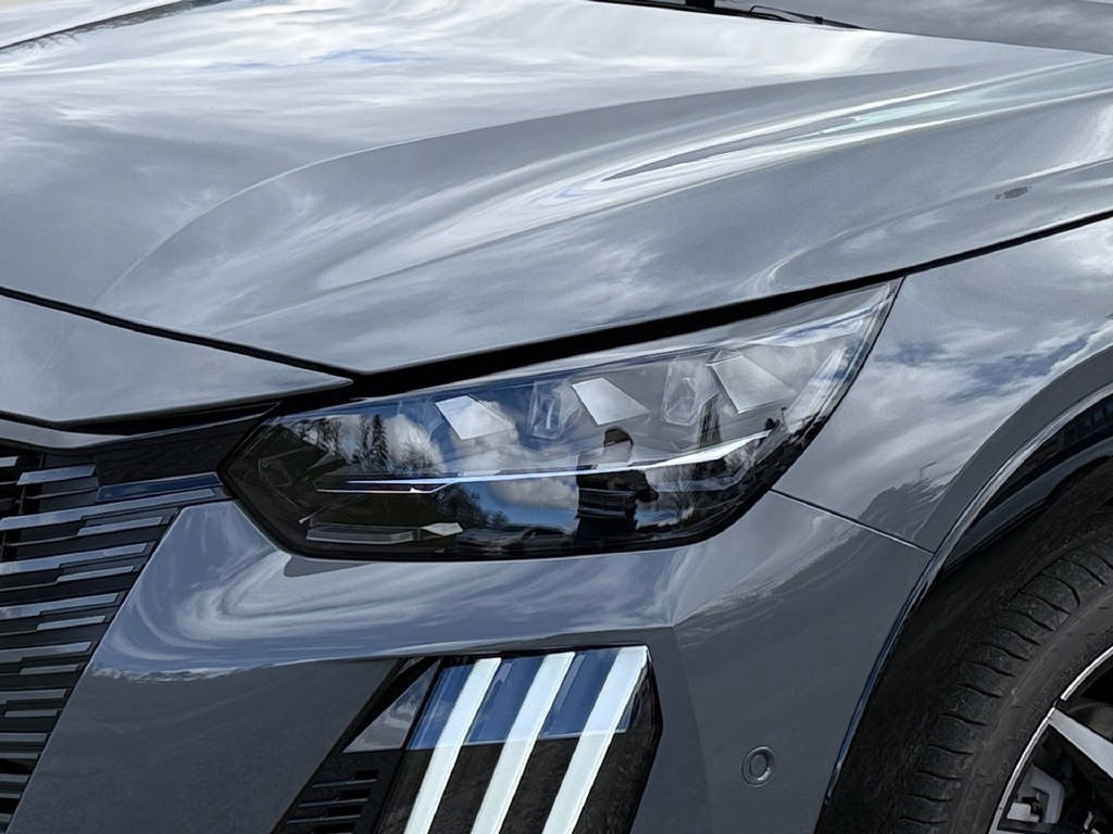 PEUGEOT 208 Electrique 156 ch (115 kW) GT-showroom-element-2