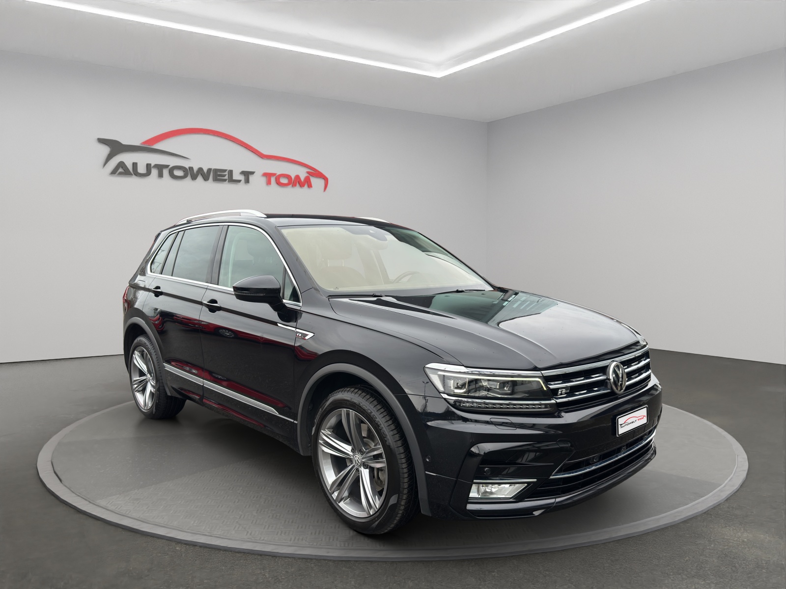 VW Tiguan 2.0TSI Highline R-Line 4Motion DSG-image-6