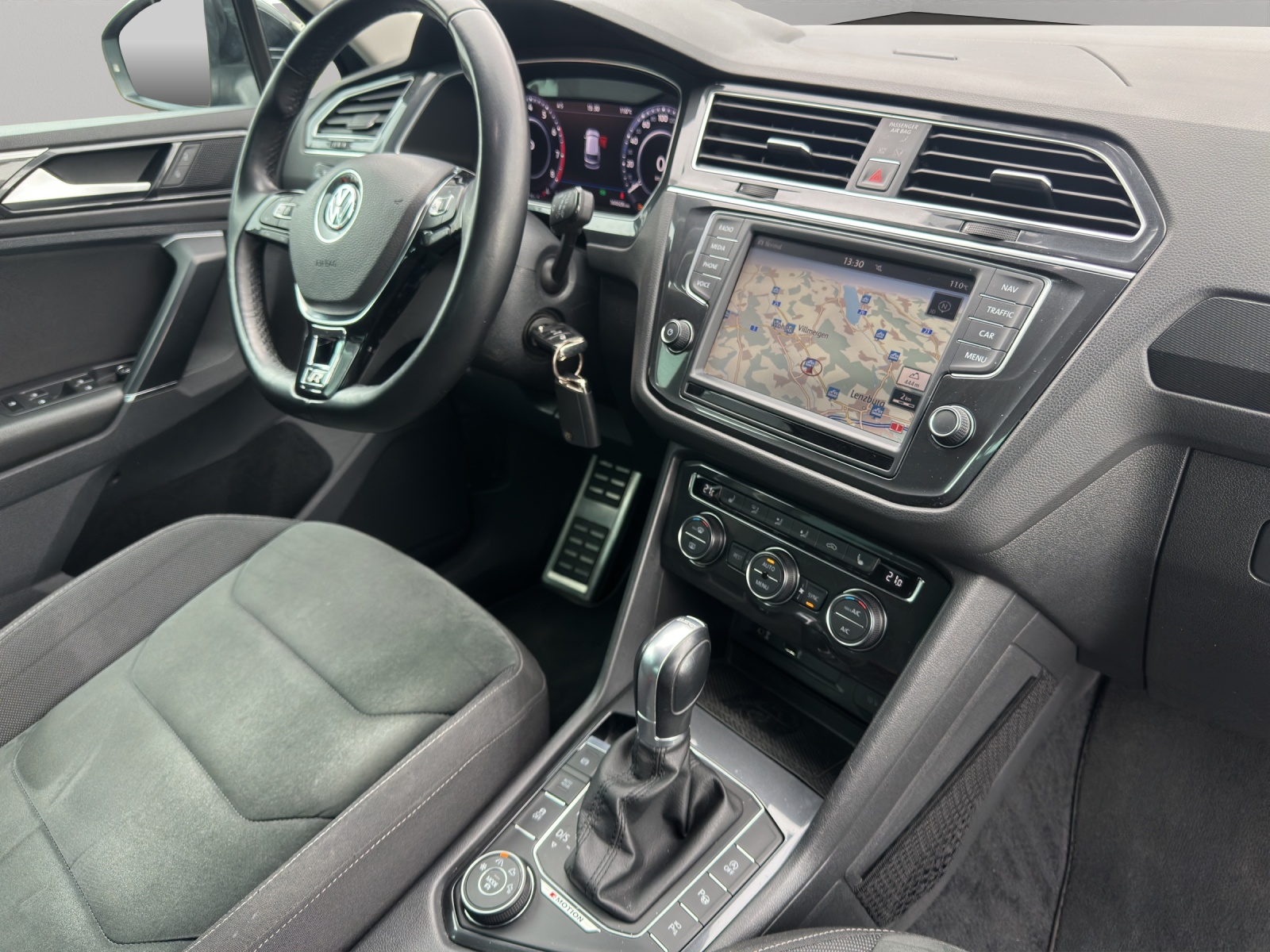 VW Tiguan 2.0TSI Highline R-Line 4Motion DSG-image-12