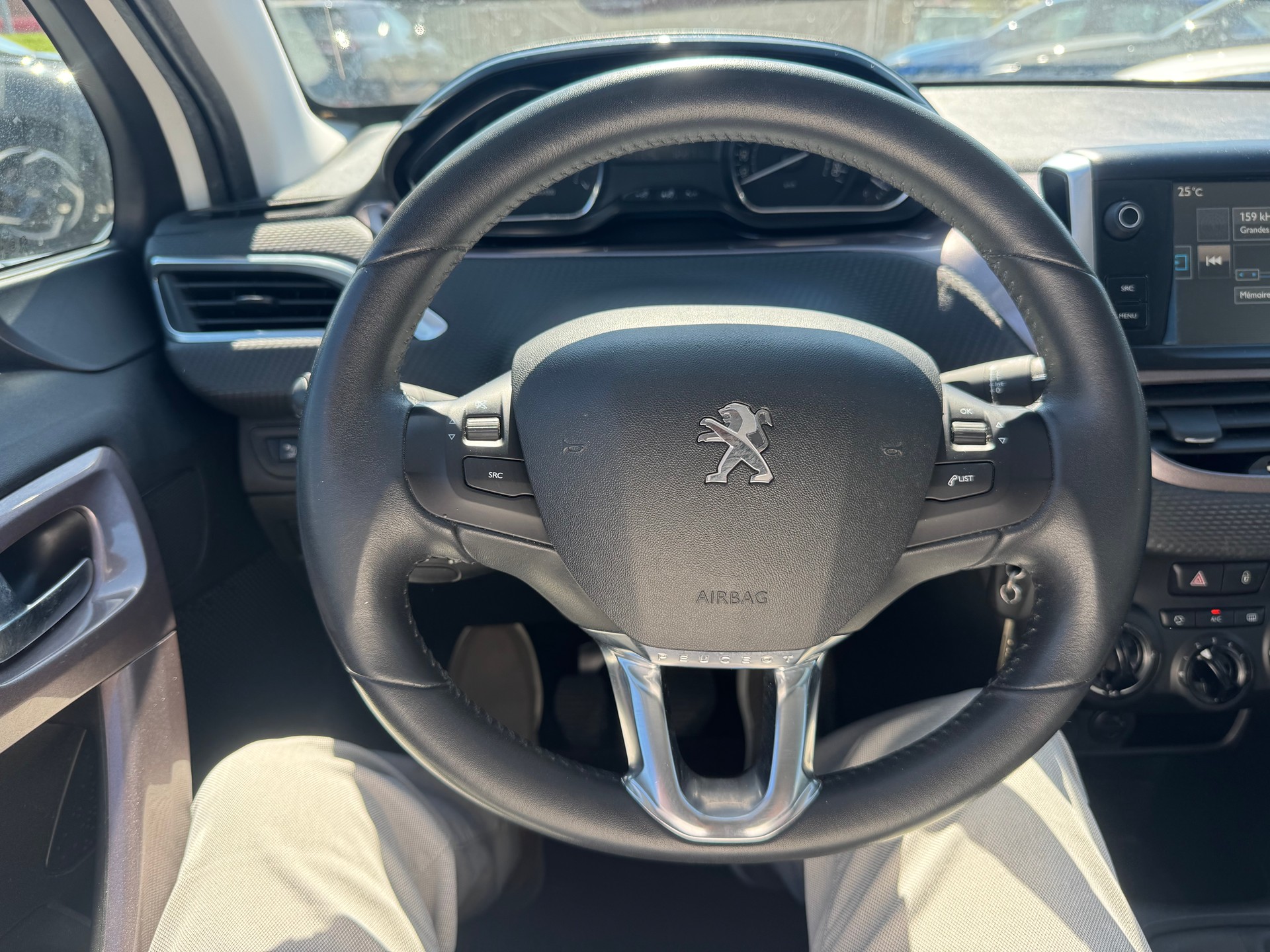 PEUGEOT 2008 1.6 VTI Active-image-13