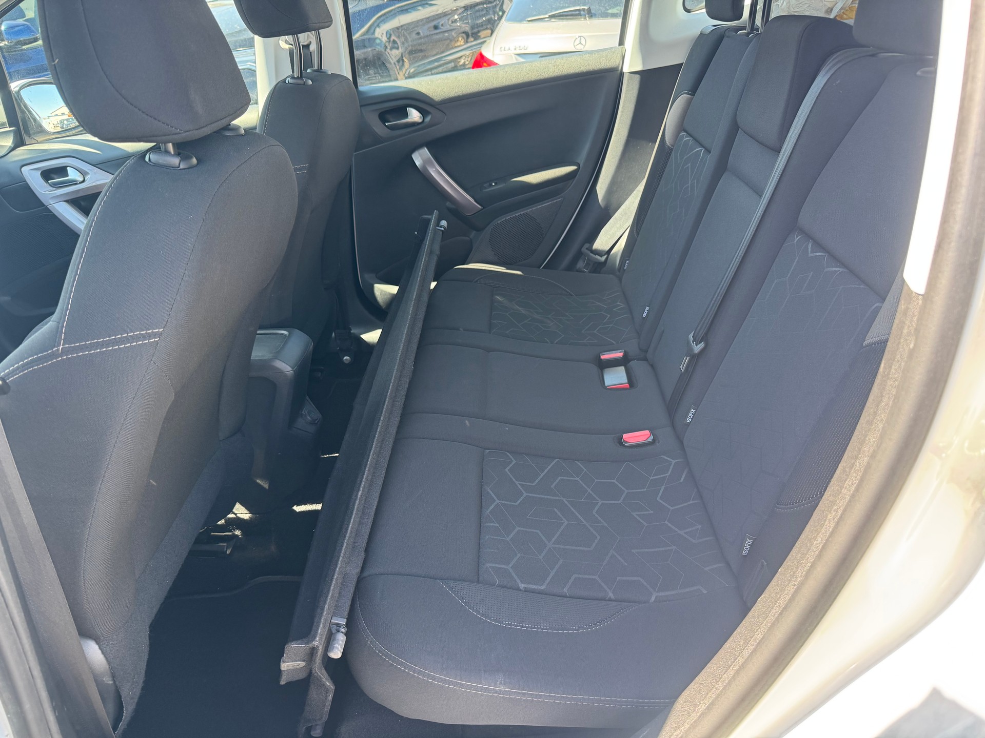 PEUGEOT 2008 1.6 VTI Active-image-7