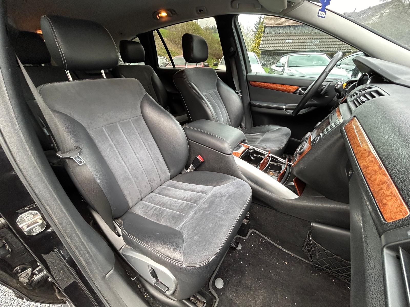 MERCEDES-BENZ R 350 BlueTEC L 4Matic 7G-Tronic-image-12
