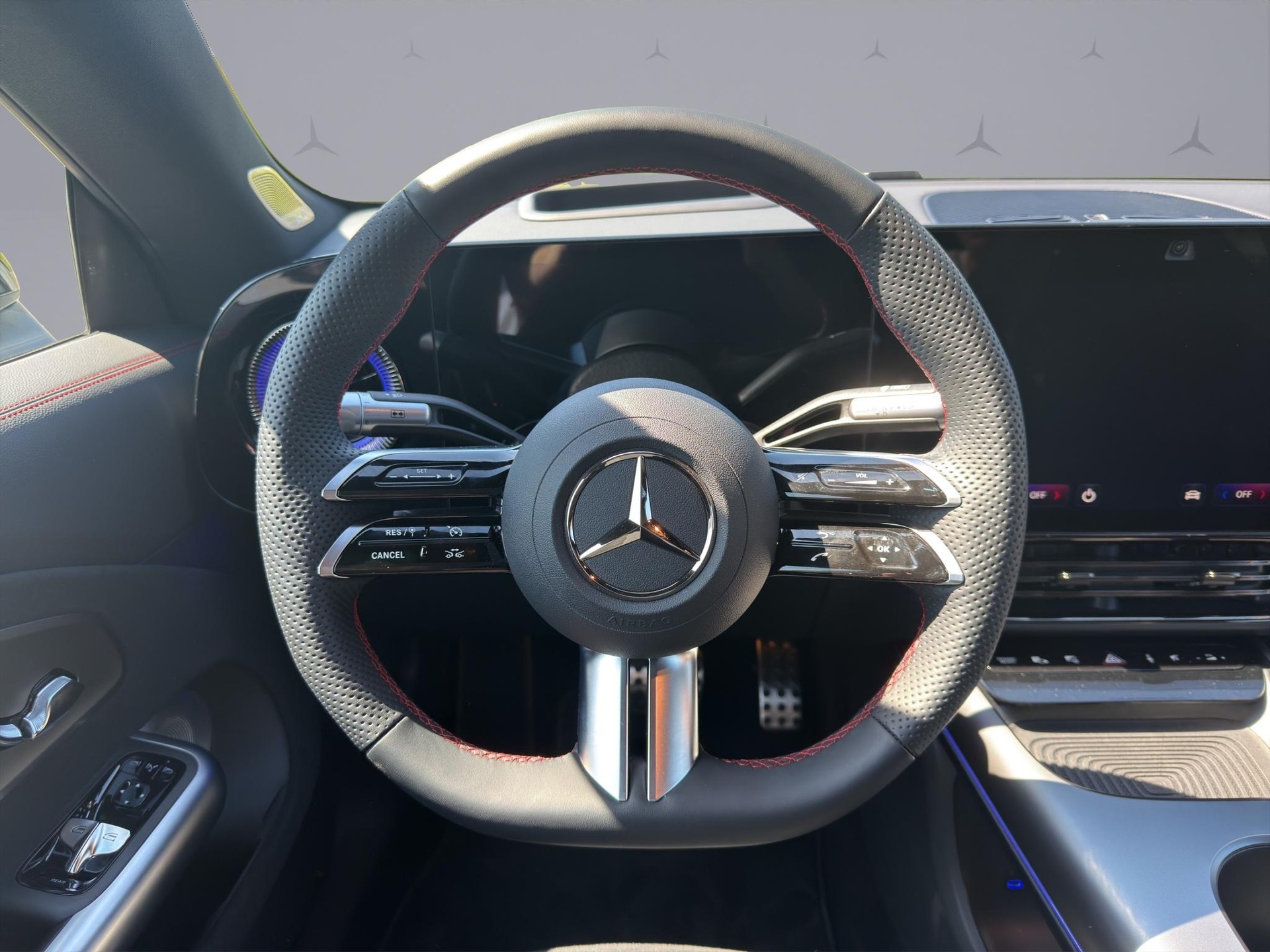 MERCEDES-BENZ CLA 350 AMG Line 4matic-image-11