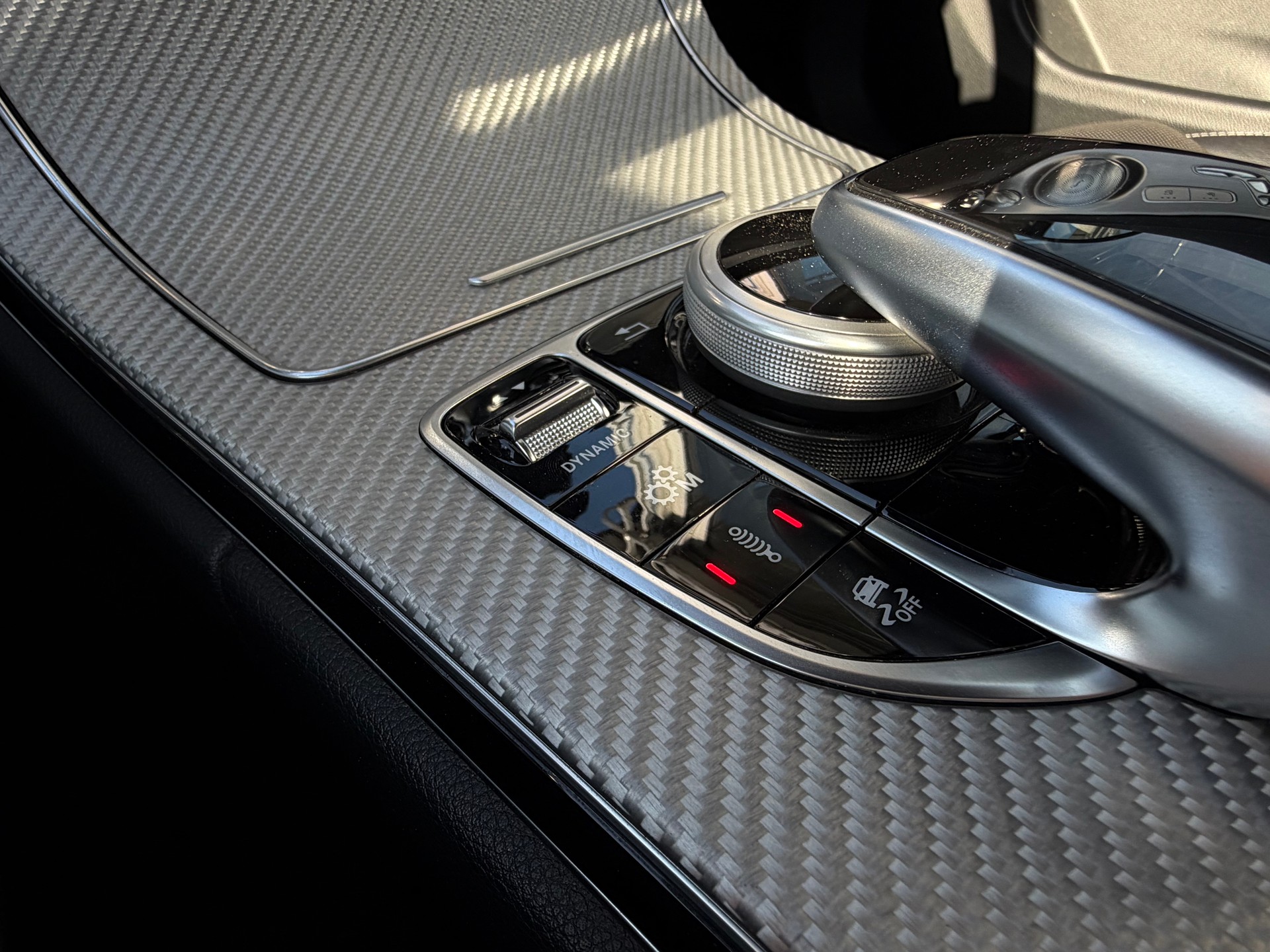 MERCEDES-BENZ C 43 Cabriolet AMG 4Matic 9G-Tronic-image-23