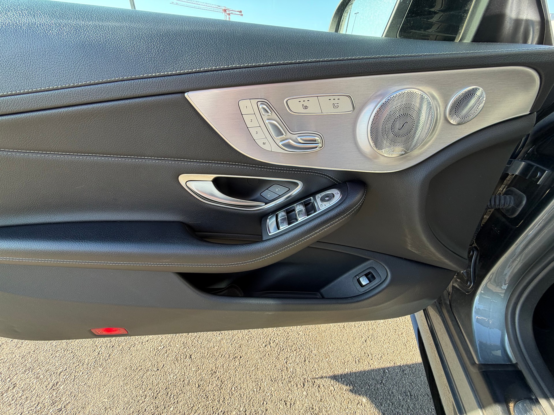 MERCEDES-BENZ C 43 Cabriolet AMG 4Matic 9G-Tronic-image-14