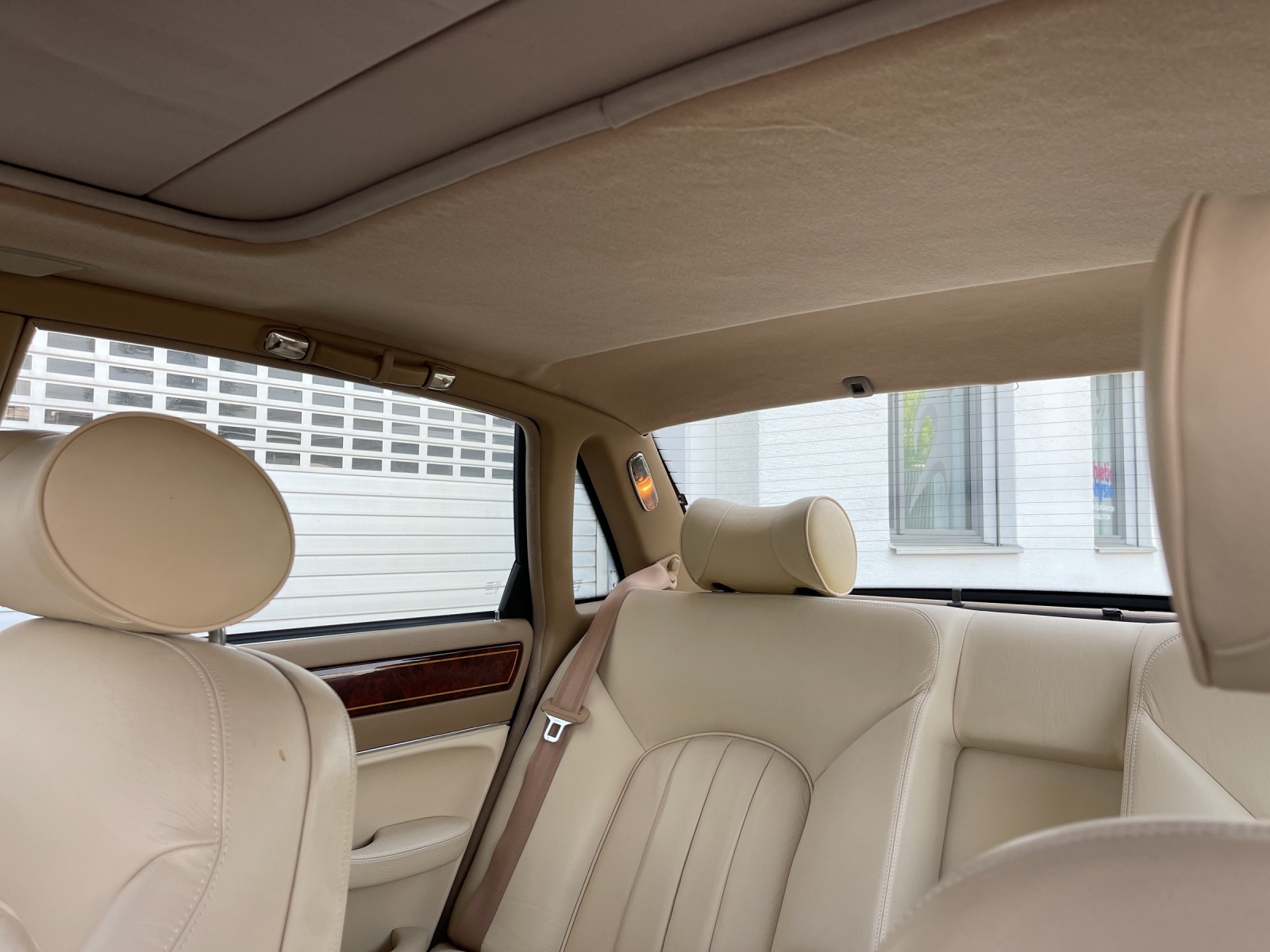 DAIMLER 4.0 Six-image-13