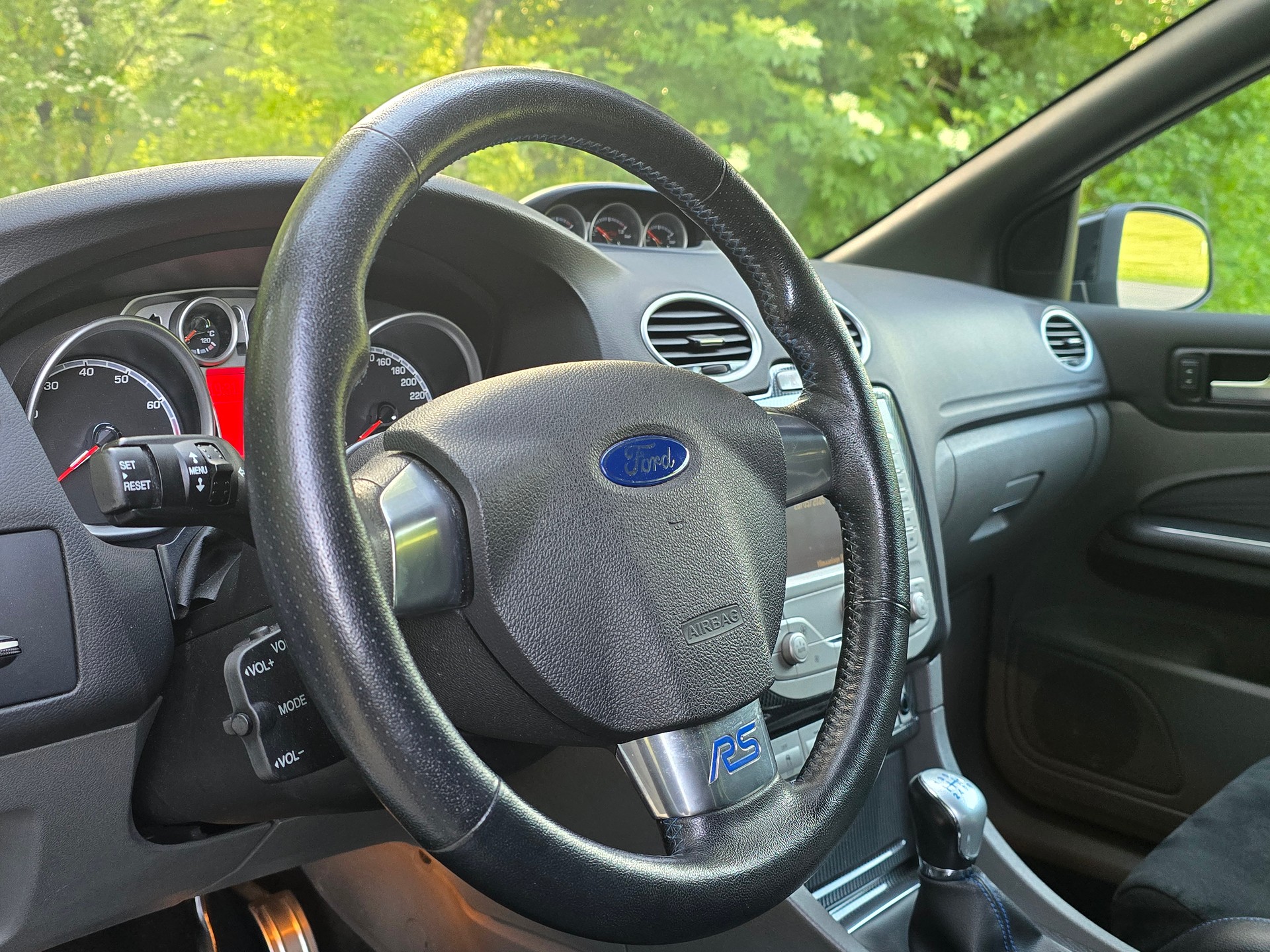 FORD Focus 2.5 Turbo RS 360PS-showroom-element-3