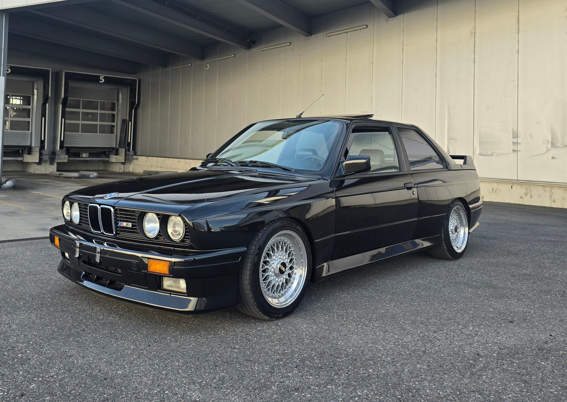 BMW M3 E30