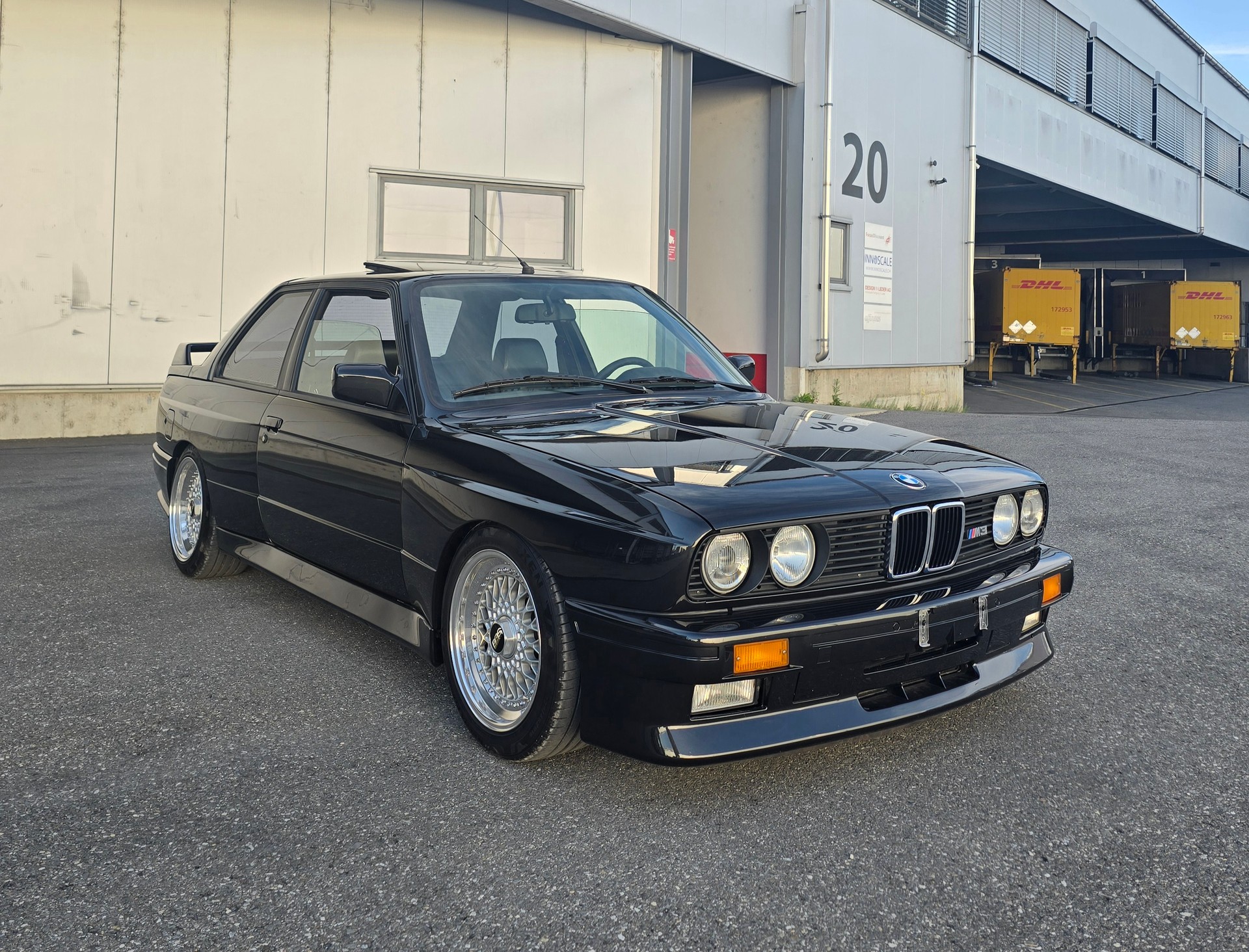 BMW M3 E30-image-2