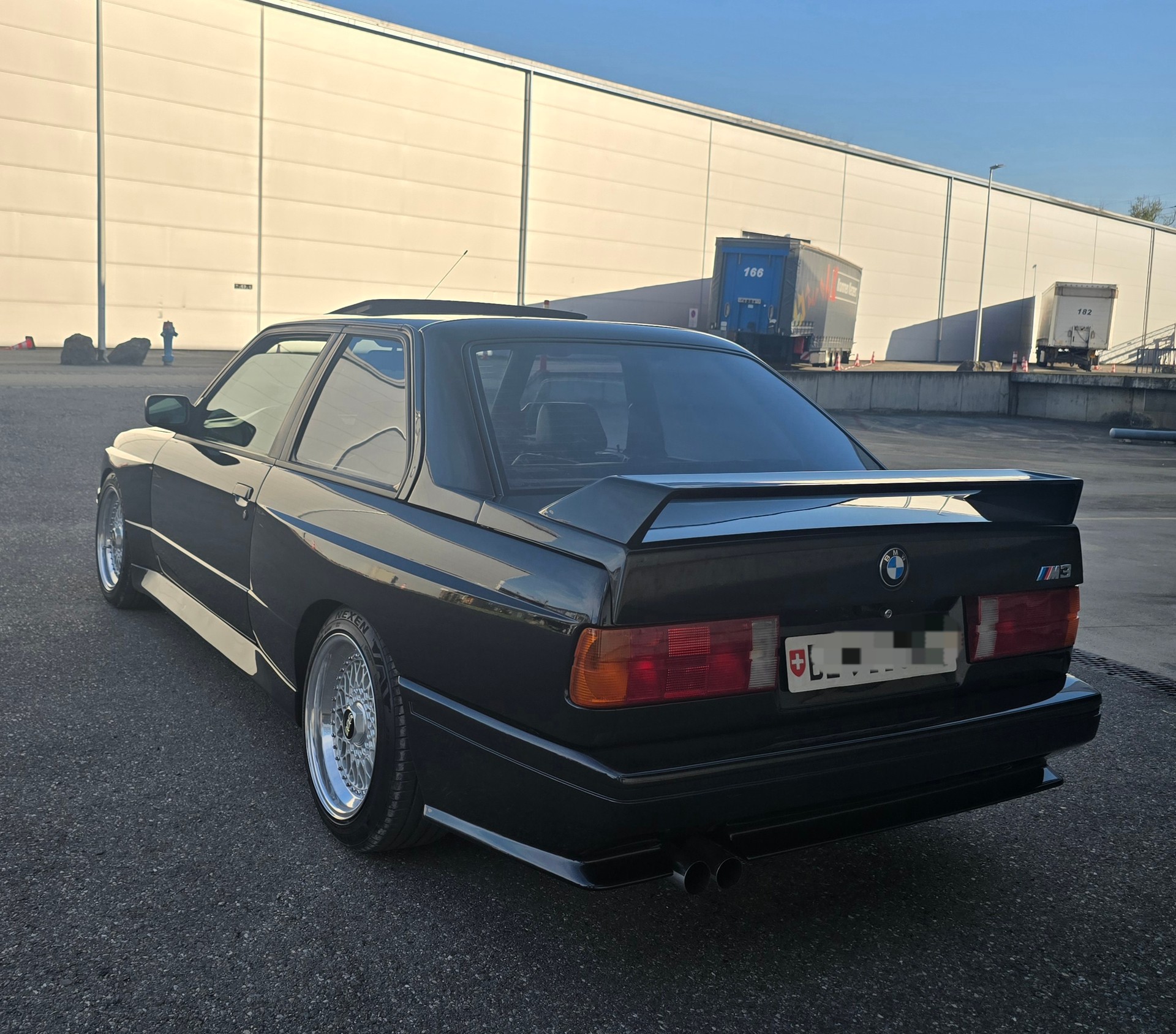 BMW M3 E30-image-6