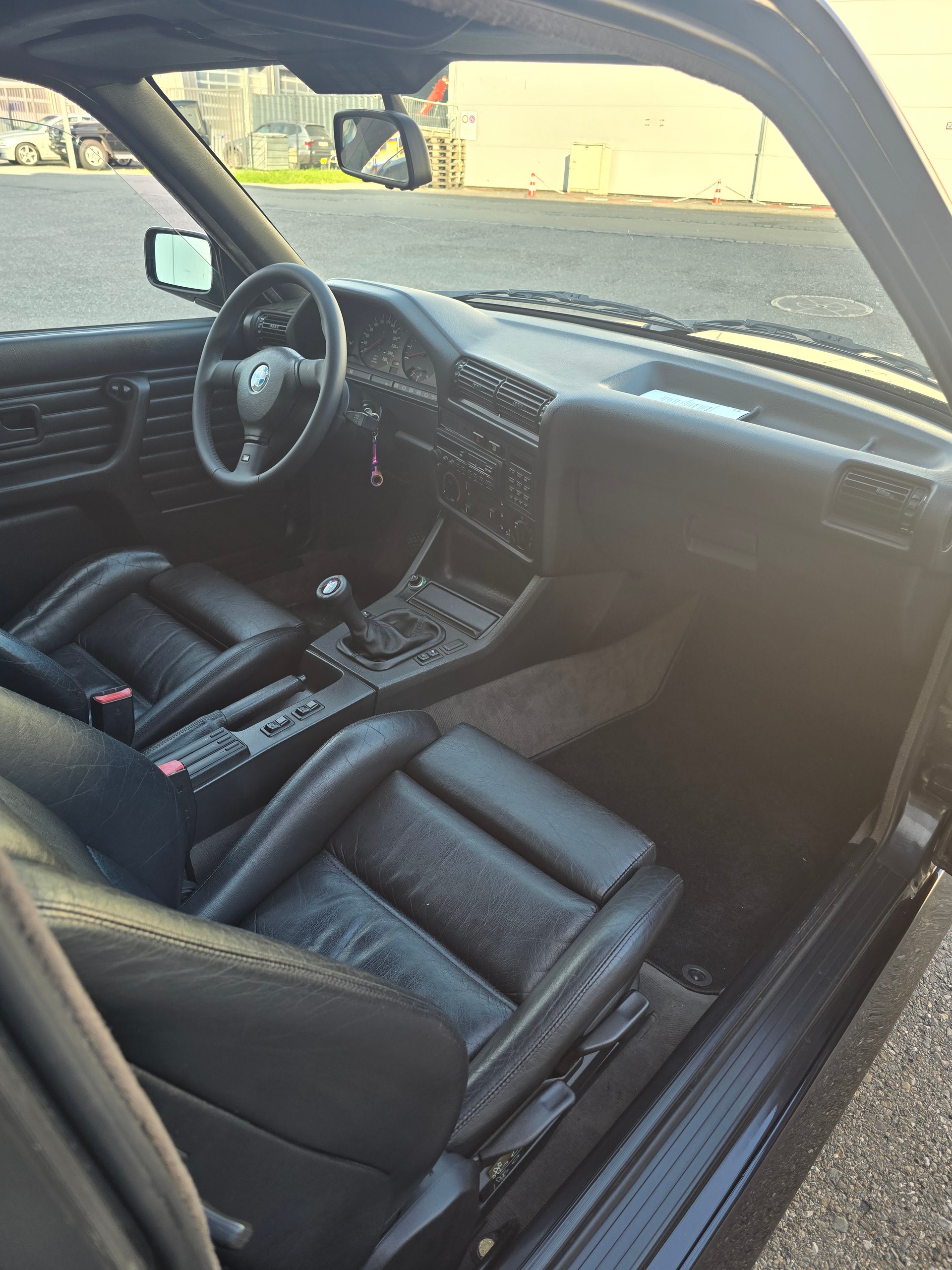 BMW M3 E30-image-9