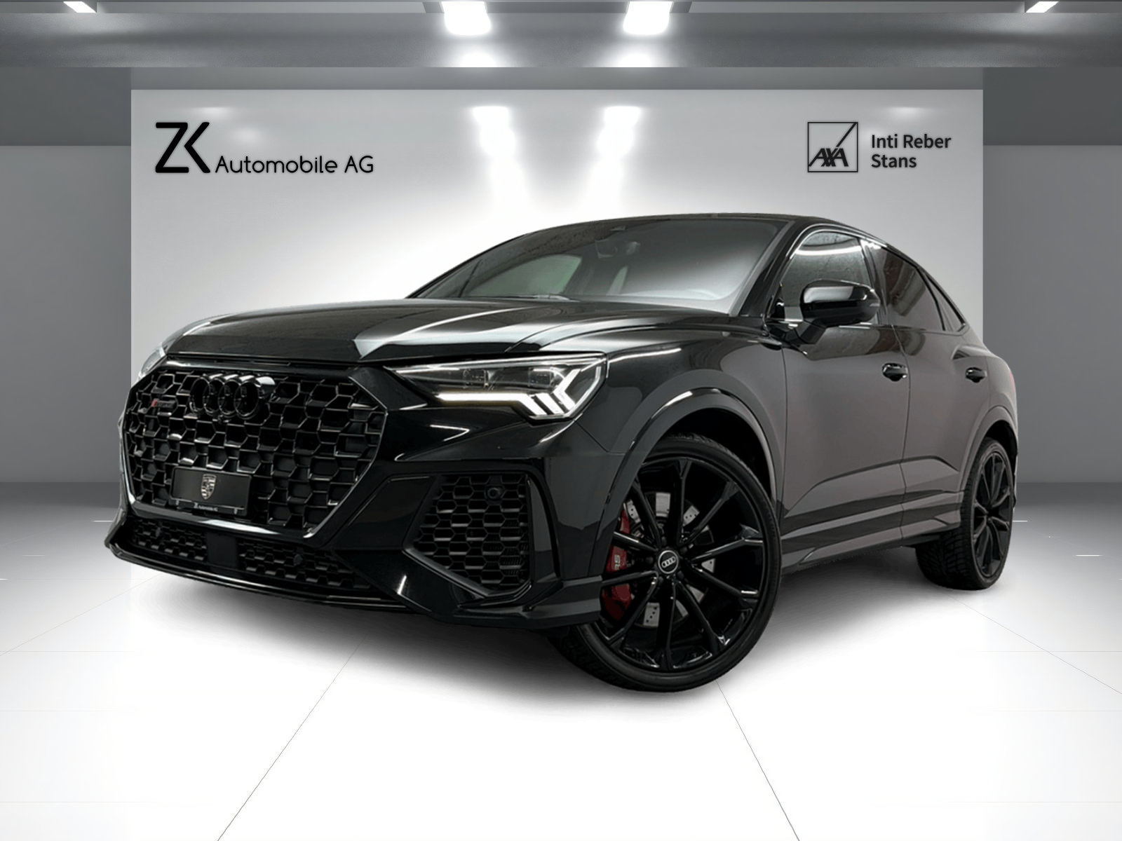 AUDI RS Q3 Sportback Midnight Black quattro S tronic / Kamera / RS-Abgasanlage / Komfortschlüssel / RS-Sportsitze / B&O Sound /