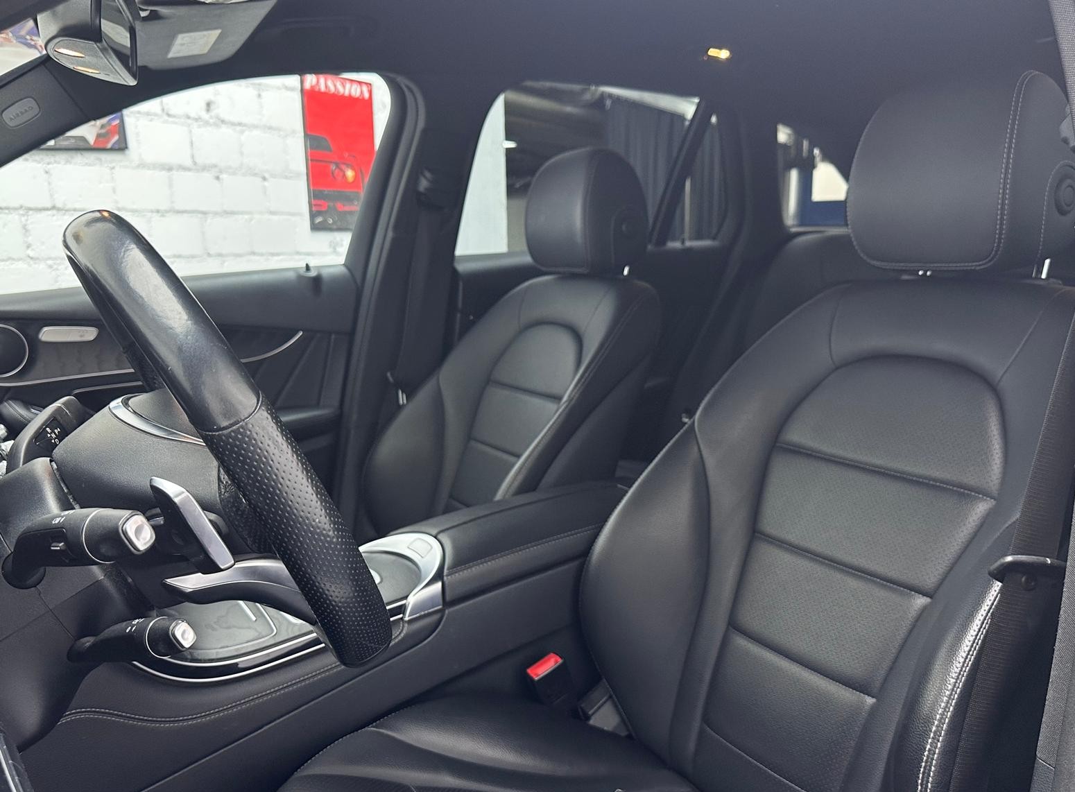 MERCEDES-BENZ GLC 250 d AMG Line 4Matic 9G-Tronic-image-10