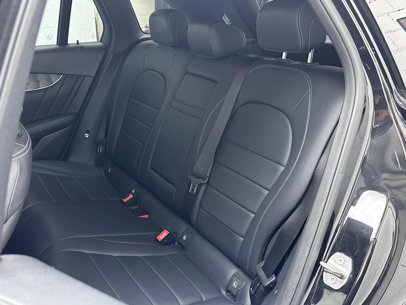 MERCEDES-BENZ GLC 250 d AMG Line 4Matic 9G-Tronic-image-11