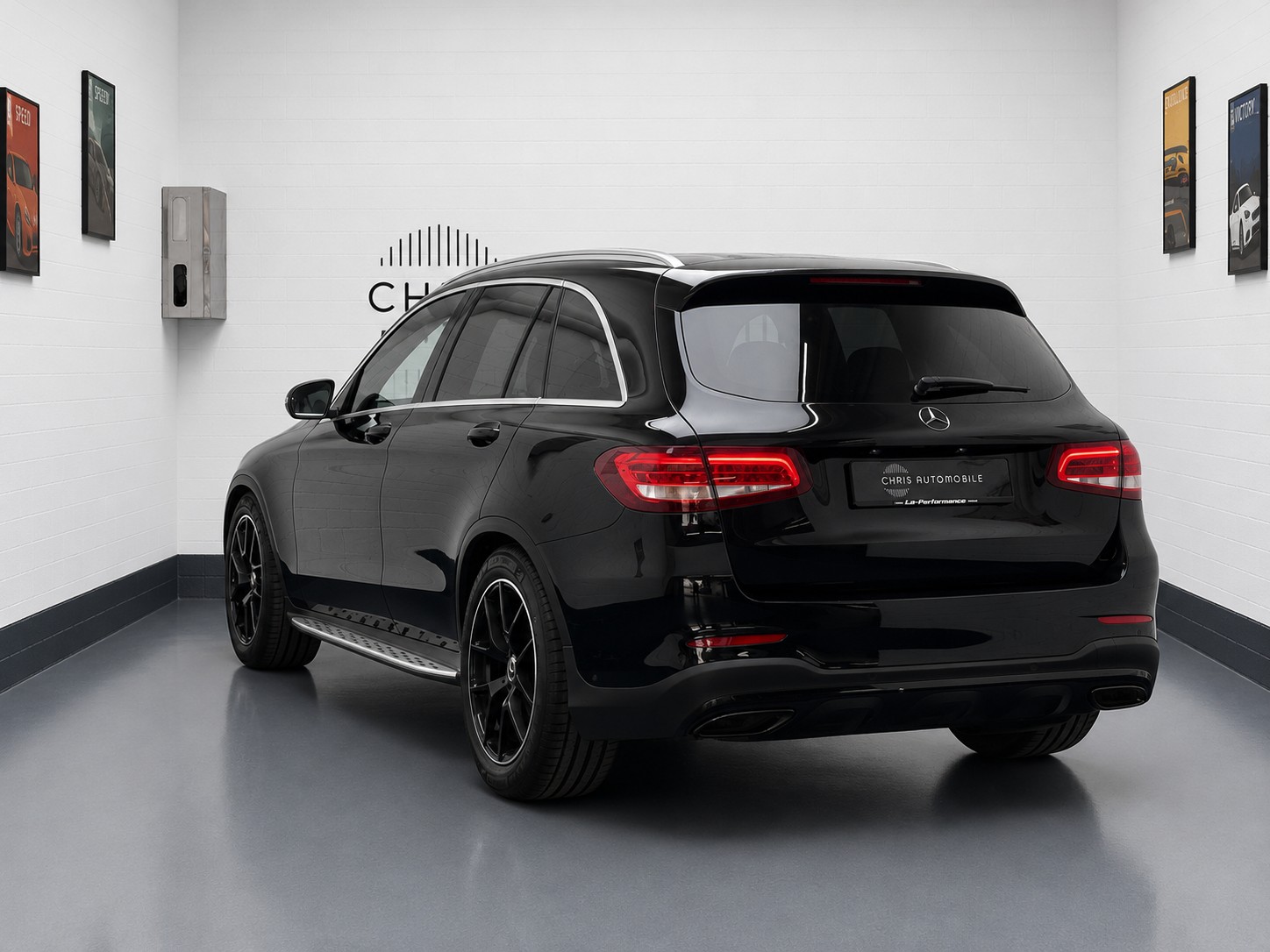 MERCEDES-BENZ GLC 250 d AMG Line 4Matic 9G-Tronic-showroom-element-1