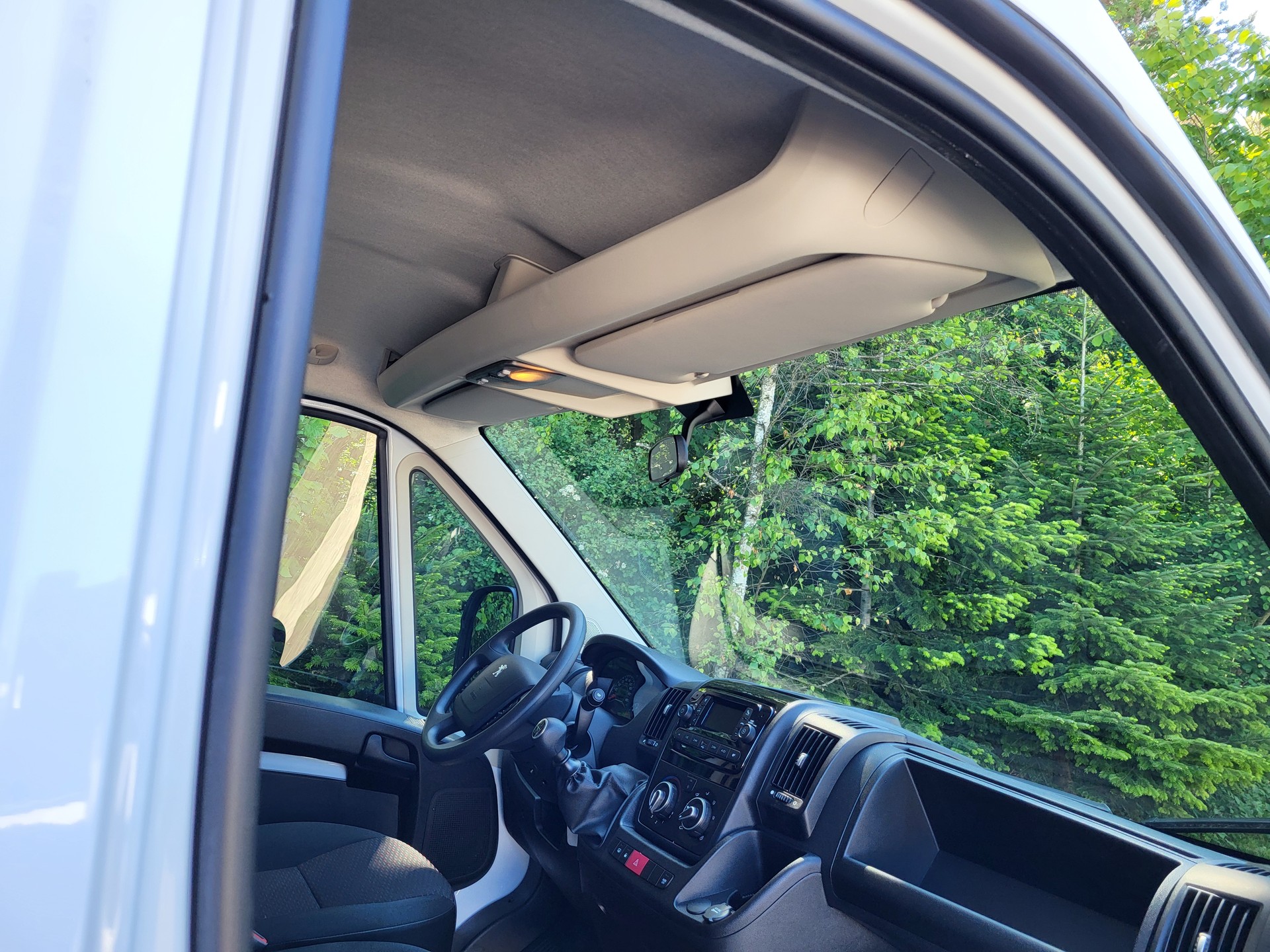PEUGEOT Boxer 2.2 HDI 335 L2H2-image-8