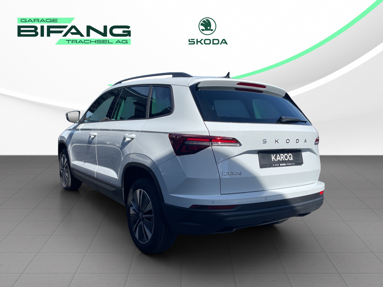 SKODA Karoq 1.5 TSI Dynamic DSG-showroom-element-3