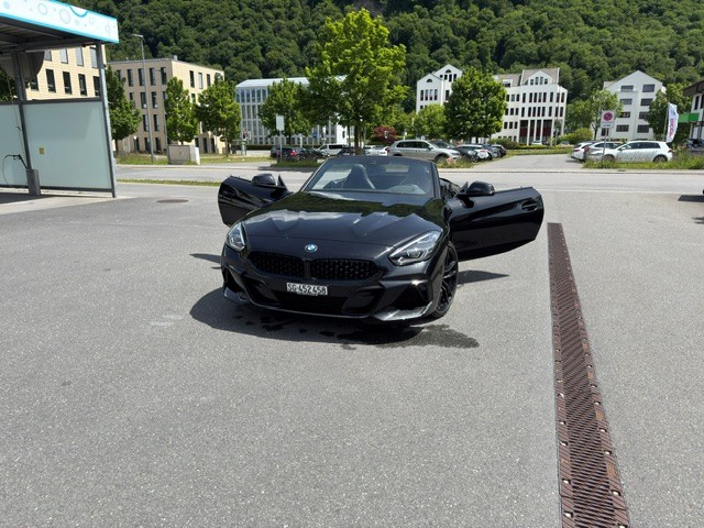 BMW M40i