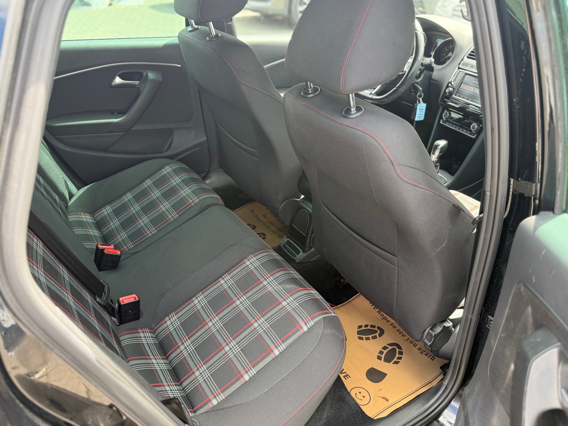 VW Polo 1.8 TSI GTI DSG-image-15