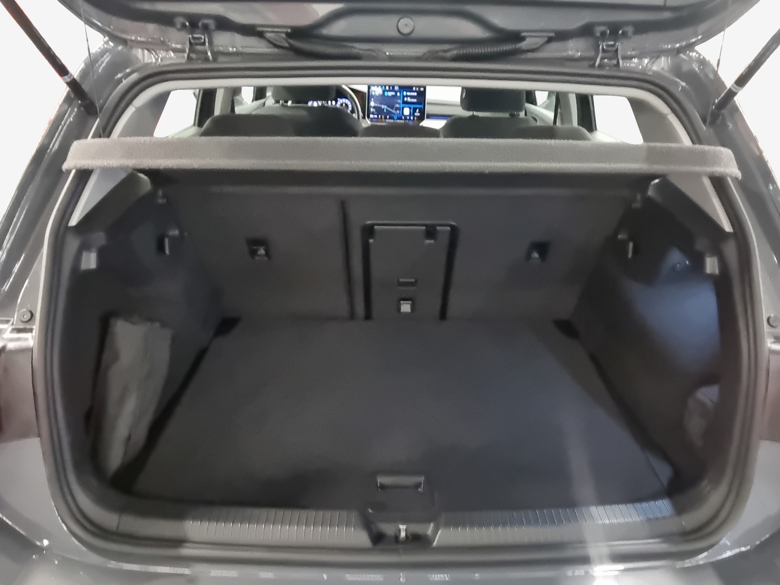 VW Golf 1.5 e TSI mHEV Life DSG-image-12
