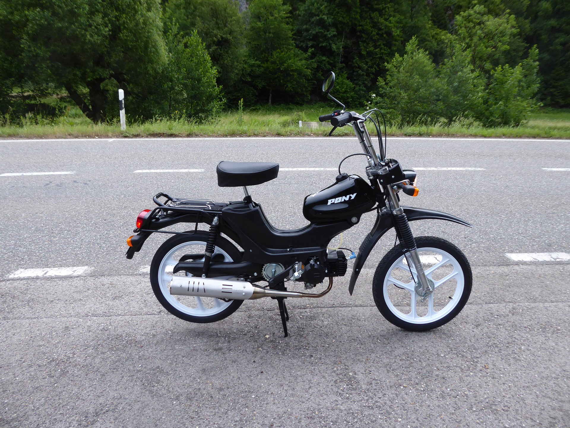 PONY 521 Cross-image-0